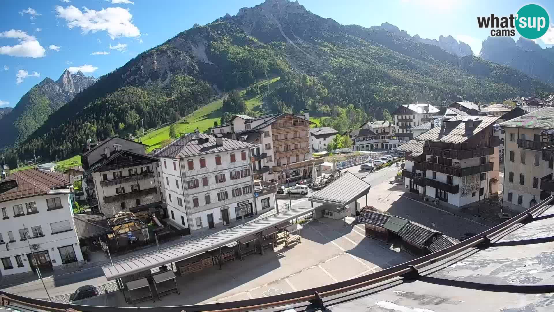 Plaza principal de Forni di Sopra