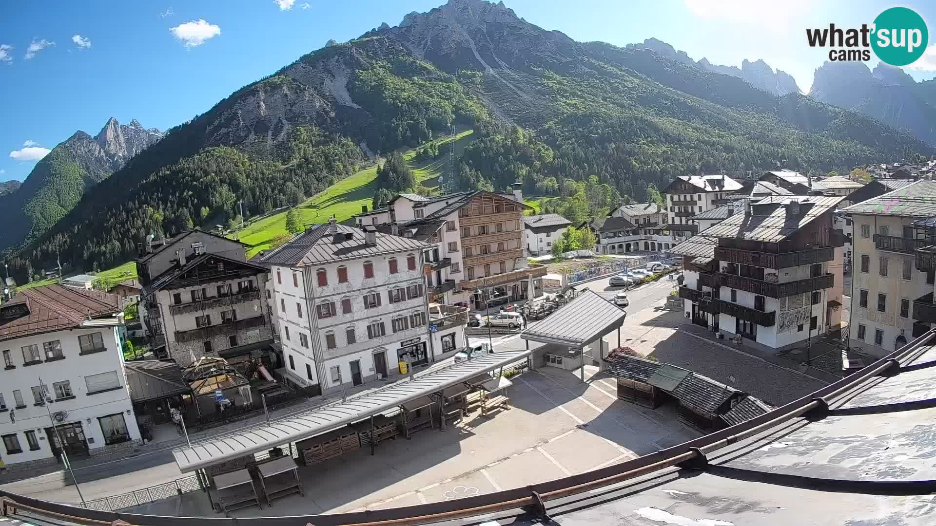 Hauptplatz von Forni di Sopra