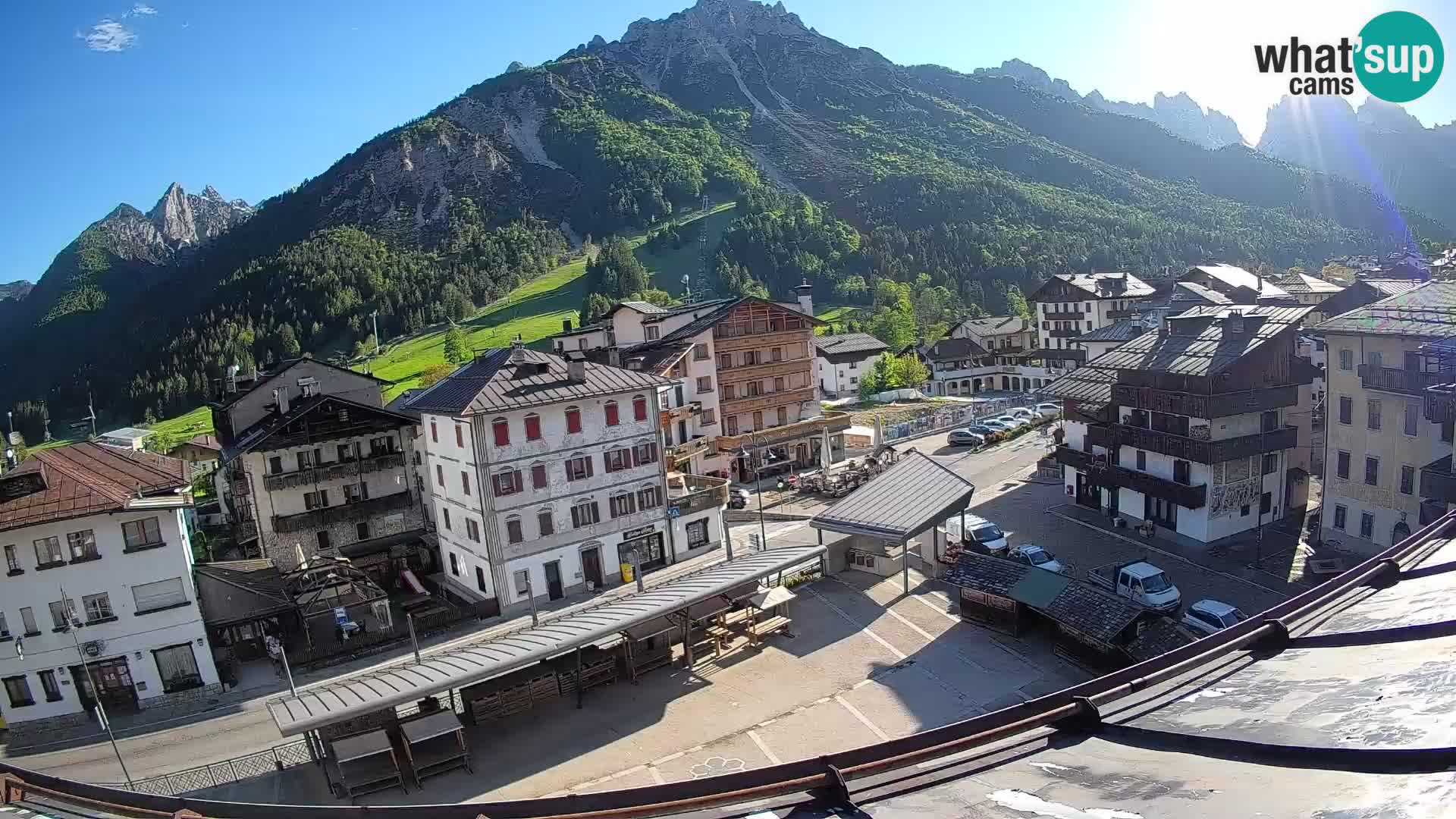 Piazza centrale di Forni di Sopra