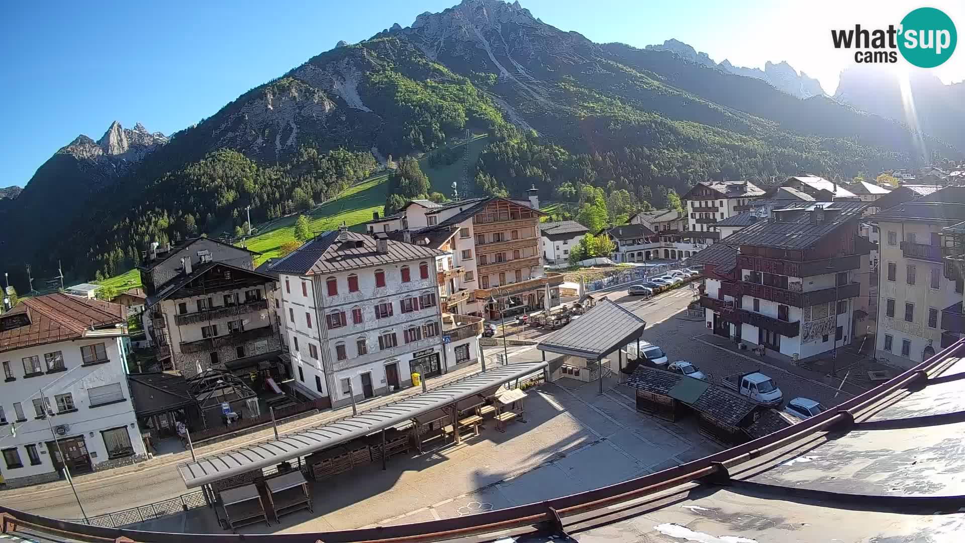 Piazza centrale di Forni di Sopra