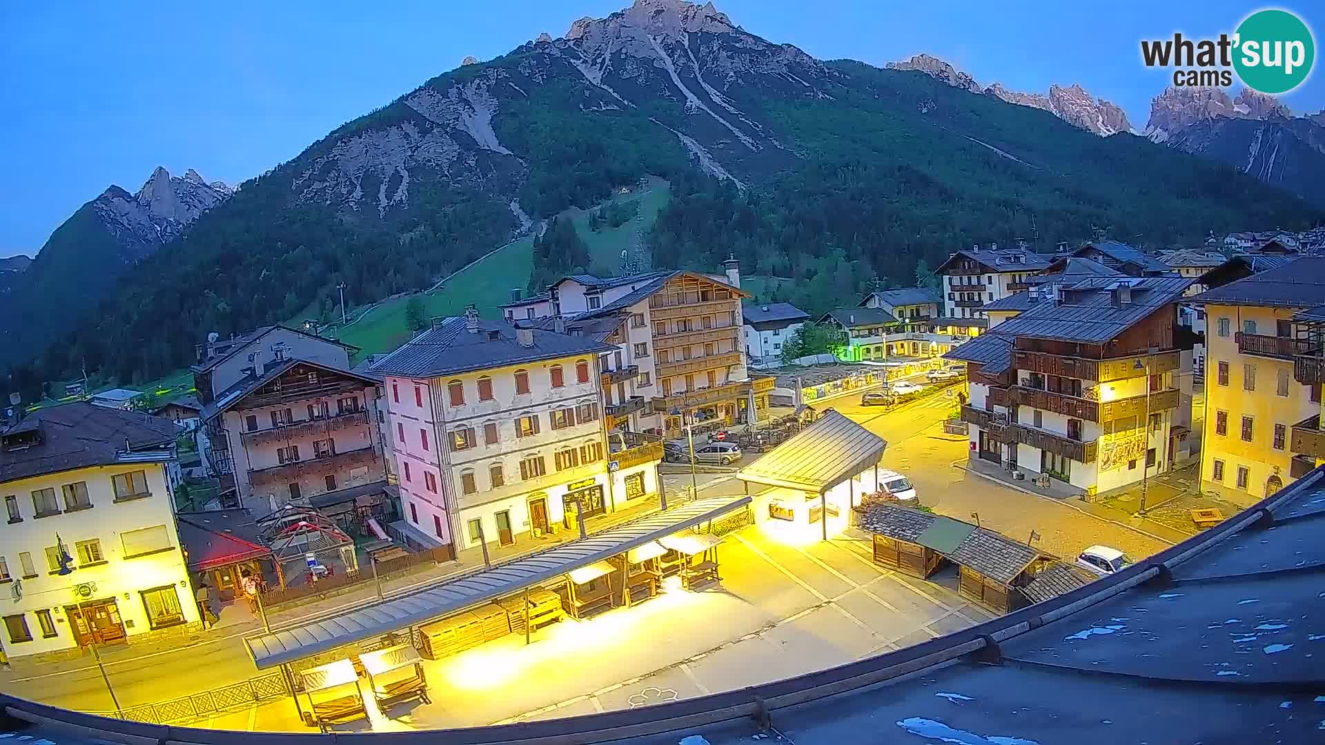 Hauptplatz von Forni di Sopra