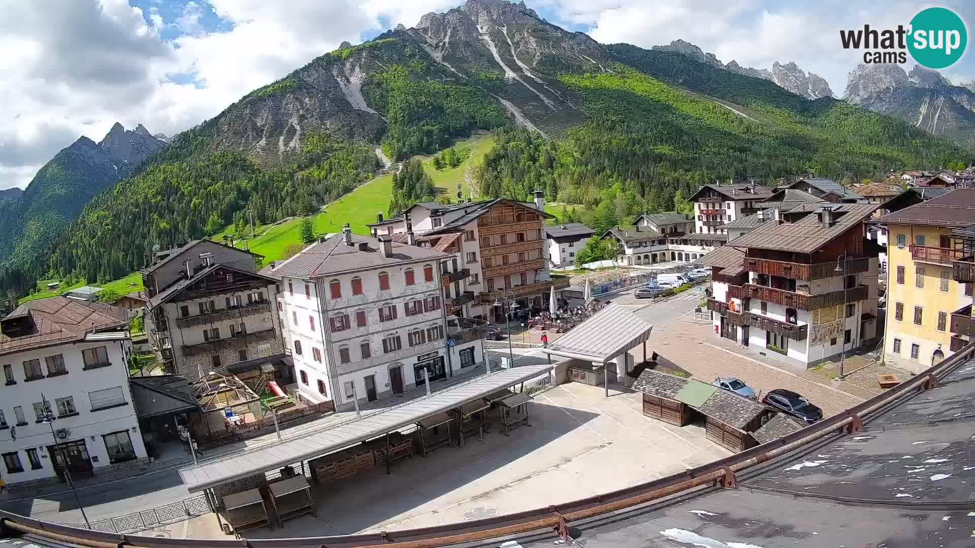 Hauptplatz von Forni di Sopra