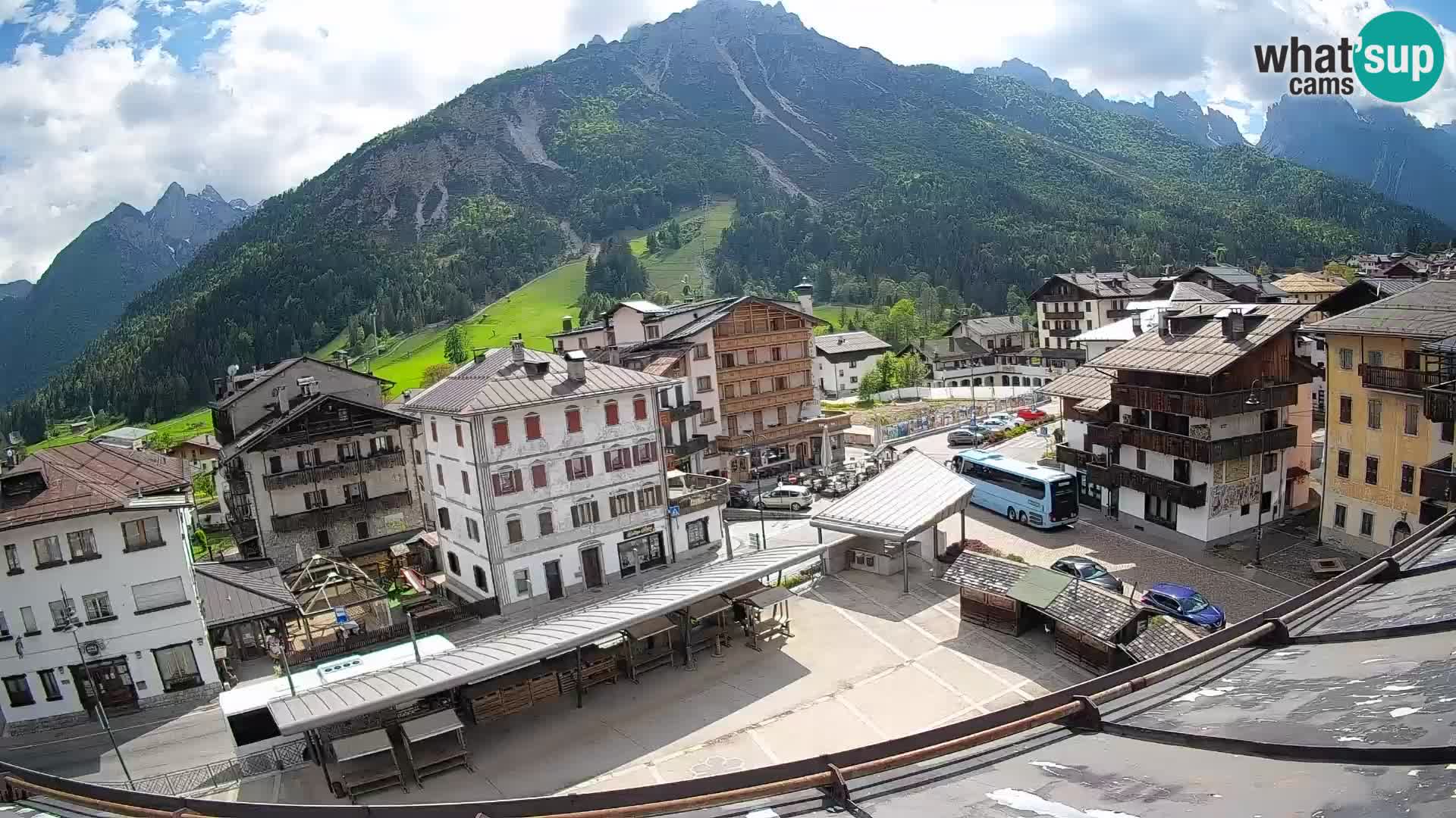Hauptplatz von Forni di Sopra