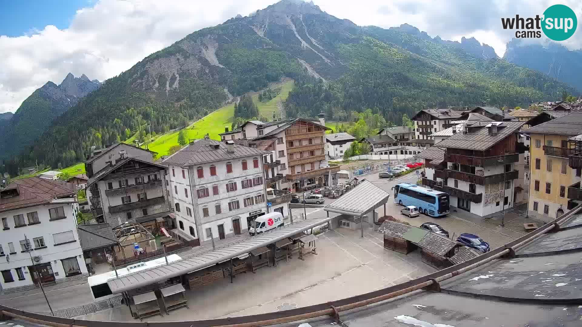 Plaza principal de Forni di Sopra