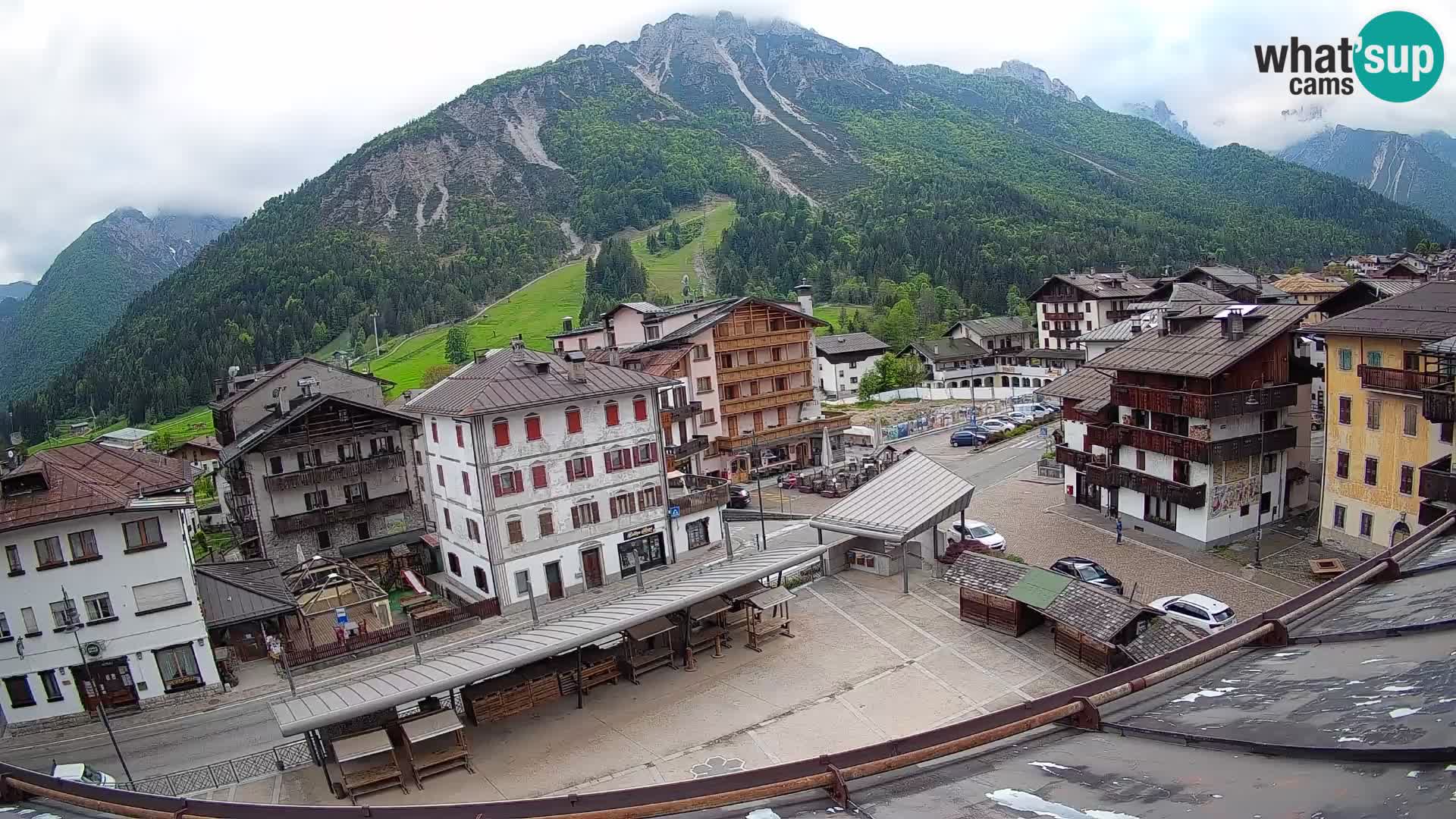 Hauptplatz von Forni di Sopra