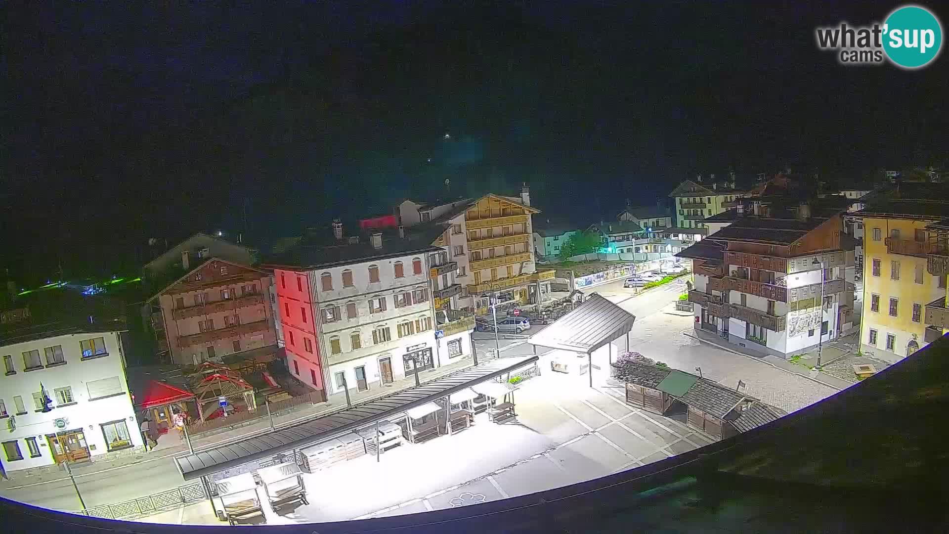 Plaza principal de Forni di Sopra
