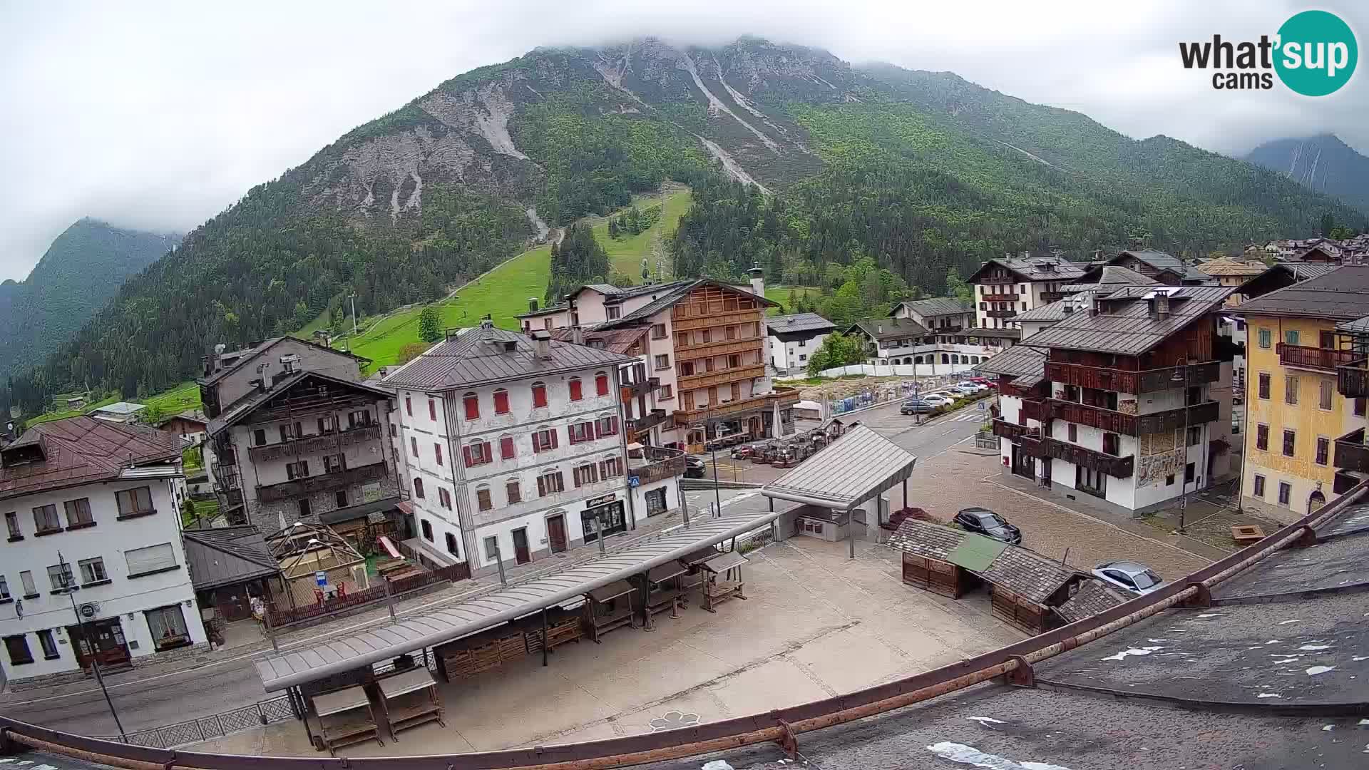 Hauptplatz von Forni di Sopra