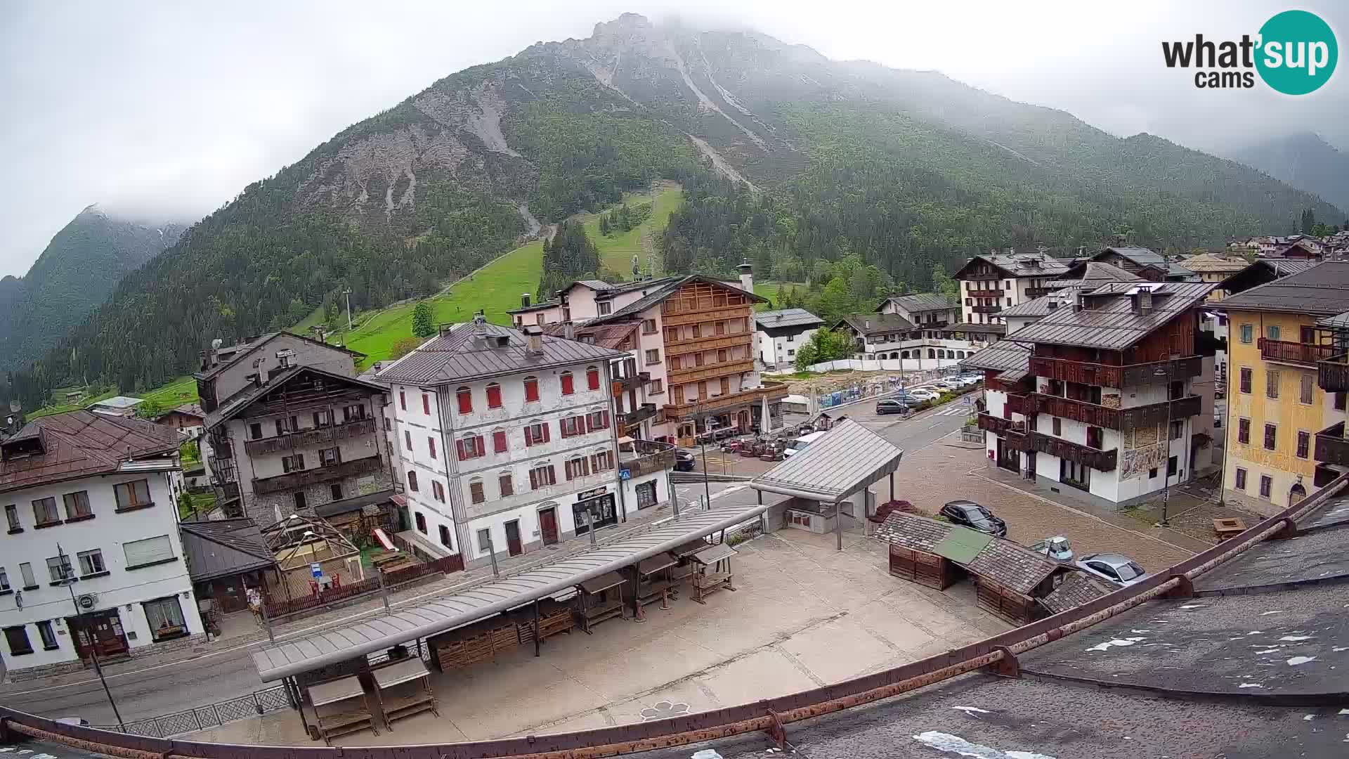 Hauptplatz von Forni di Sopra