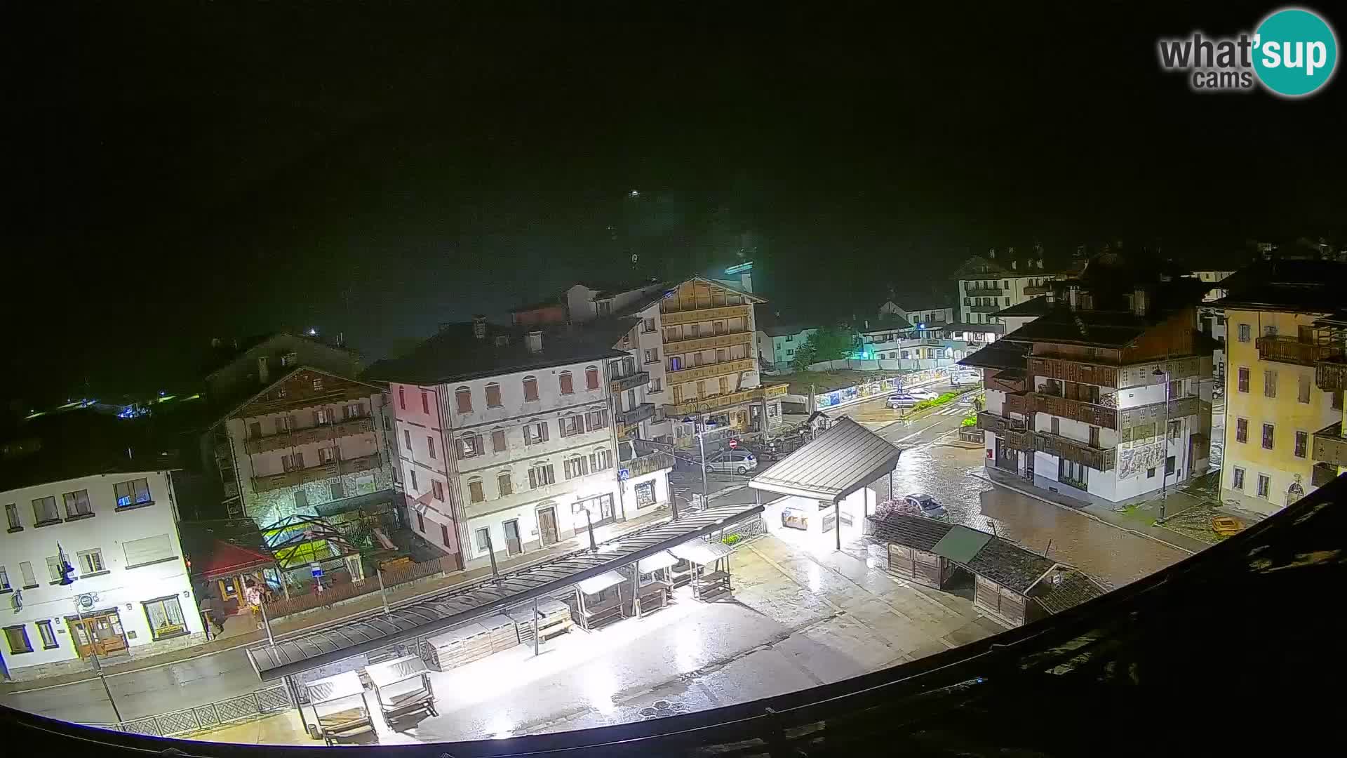 Hauptplatz von Forni di Sopra