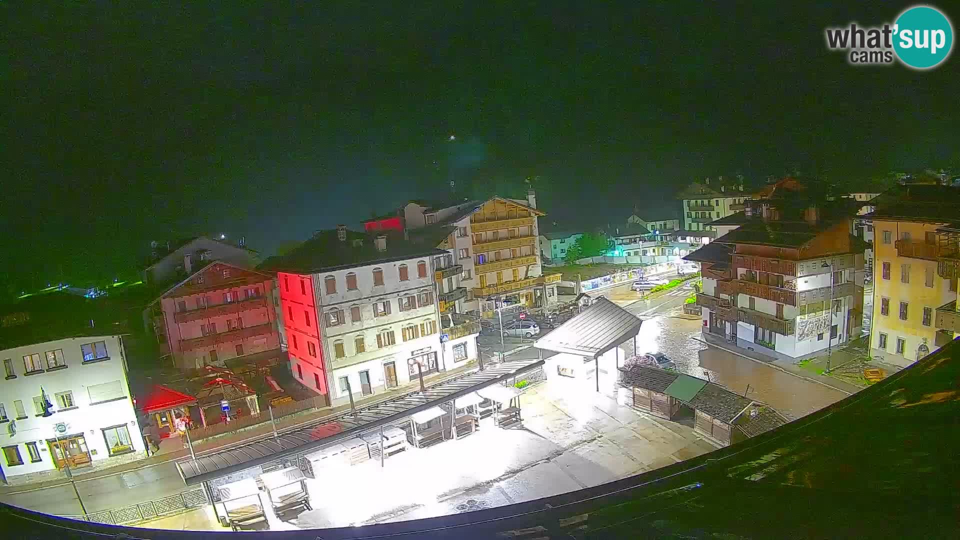 Plaza principal de Forni di Sopra