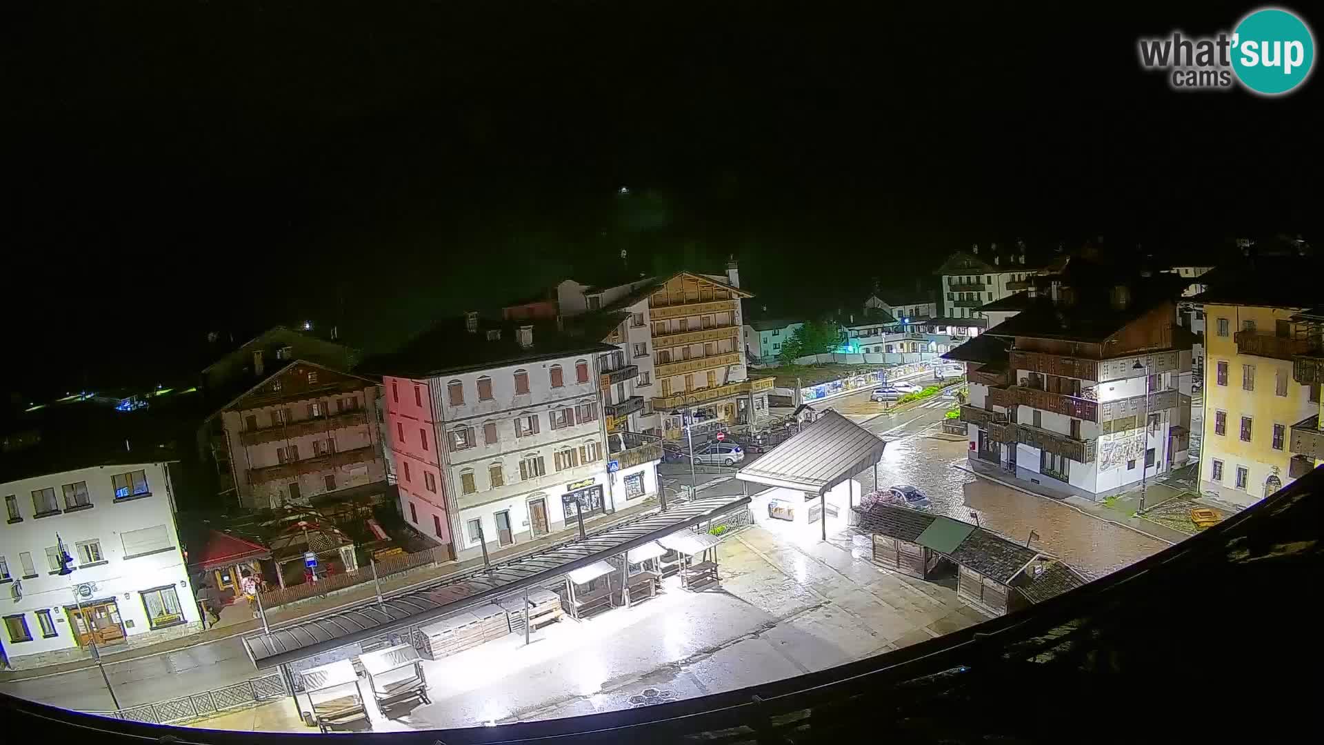 Hauptplatz von Forni di Sopra