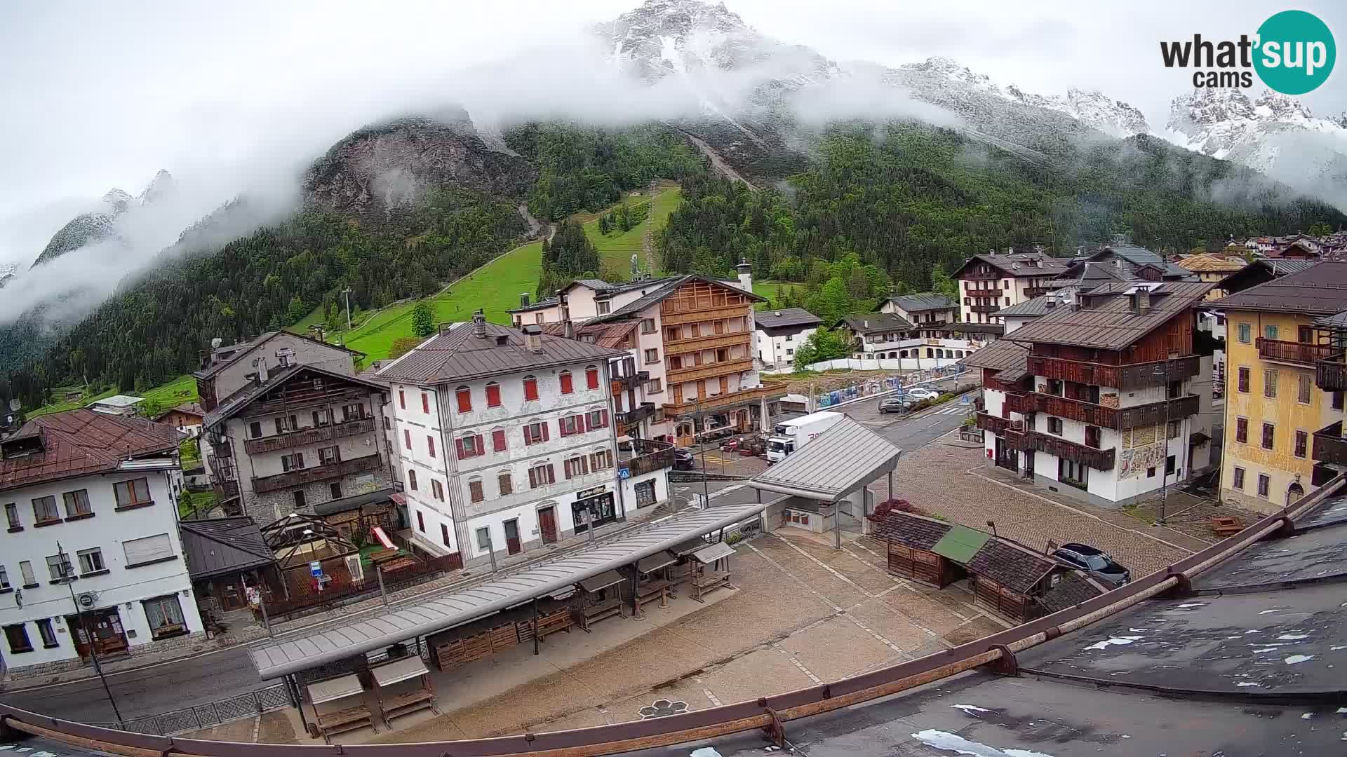 Hauptplatz von Forni di Sopra