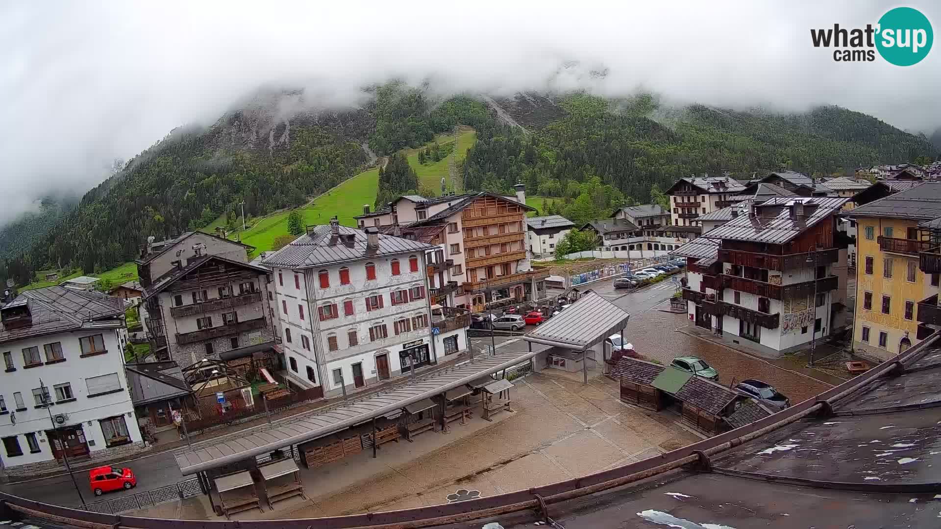 Hauptplatz von Forni di Sopra