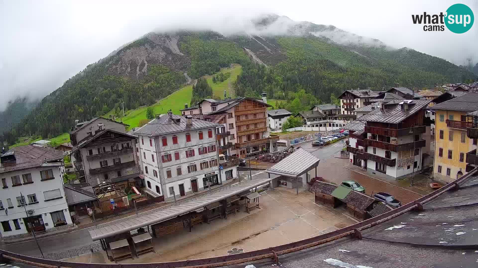 Hauptplatz von Forni di Sopra