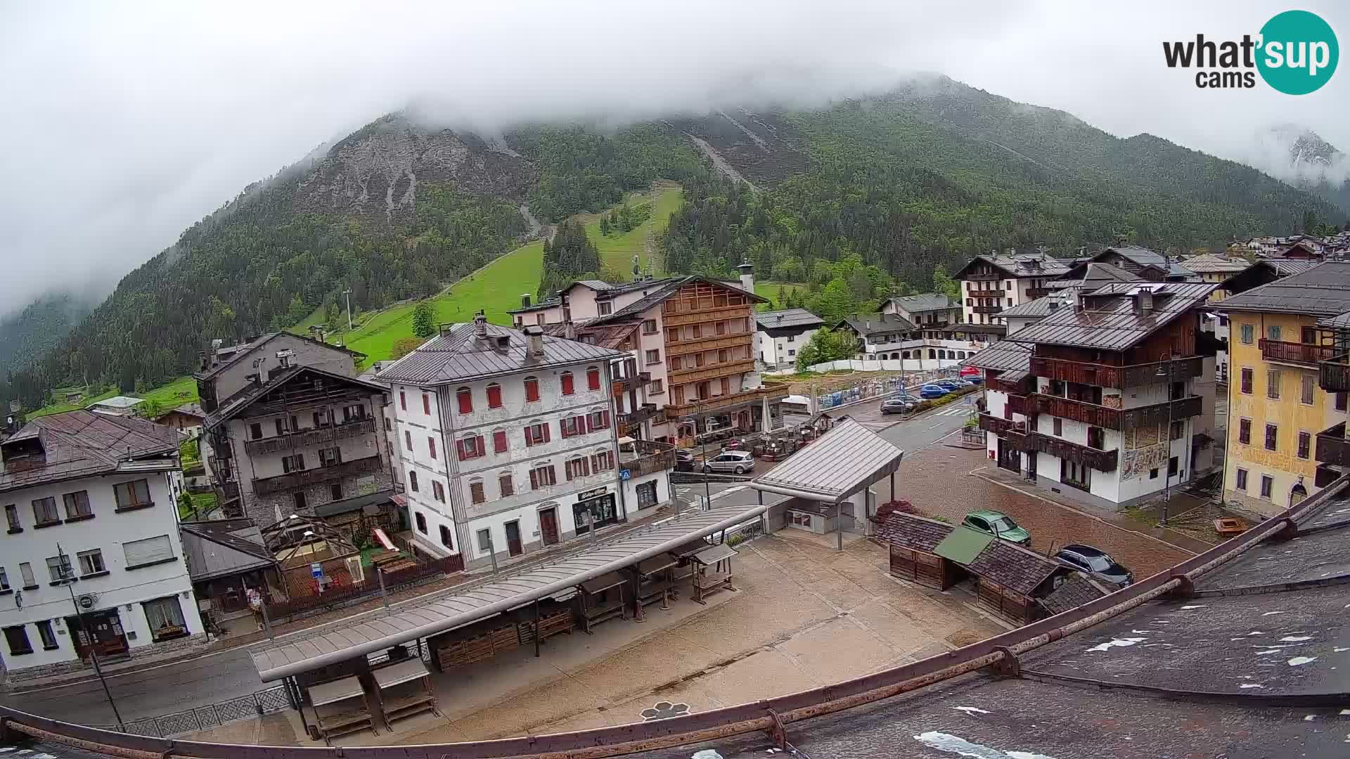 Hauptplatz von Forni di Sopra
