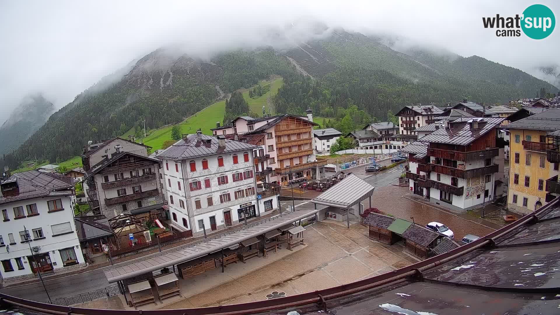 Hauptplatz von Forni di Sopra