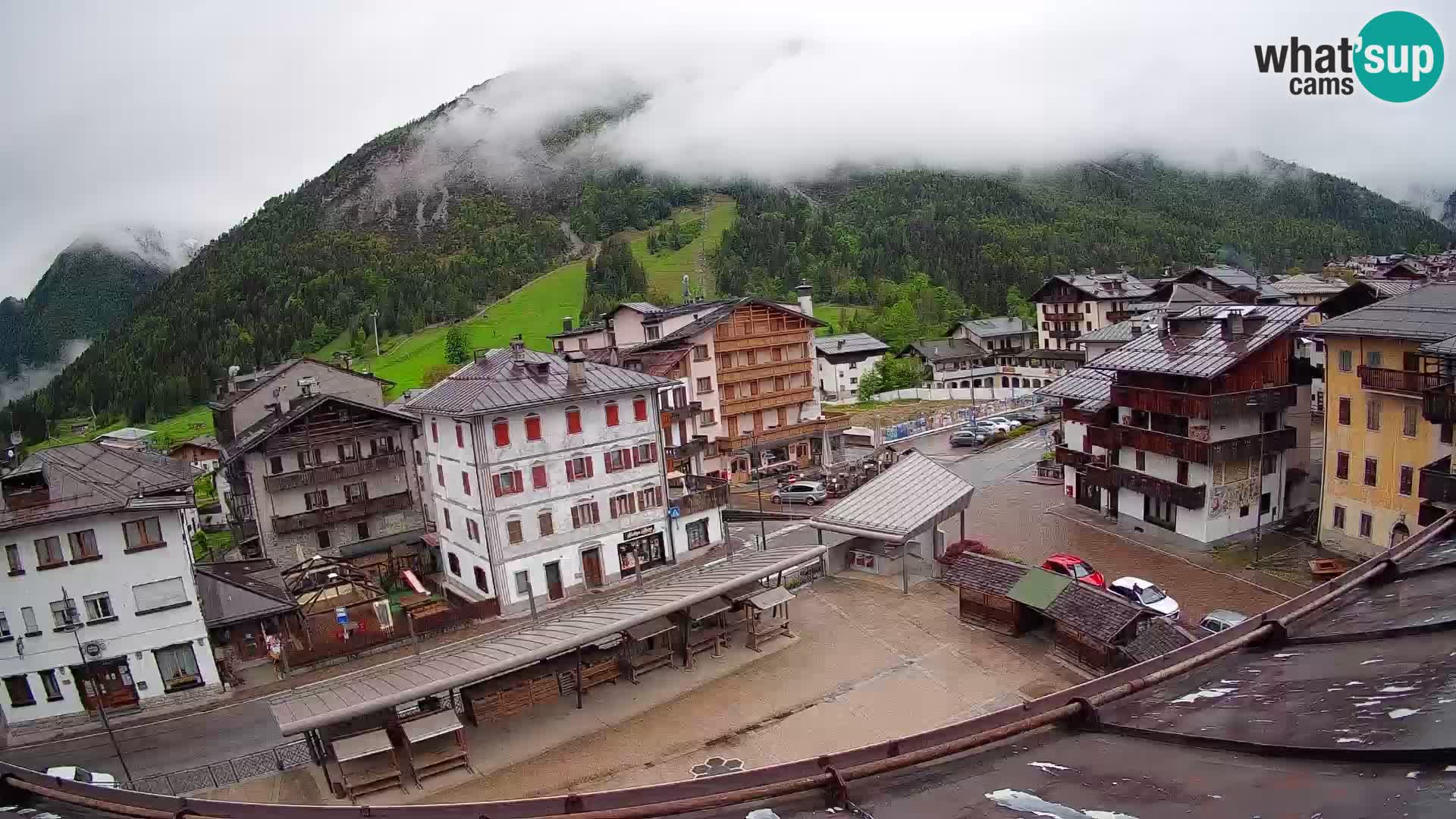 Hauptplatz von Forni di Sopra