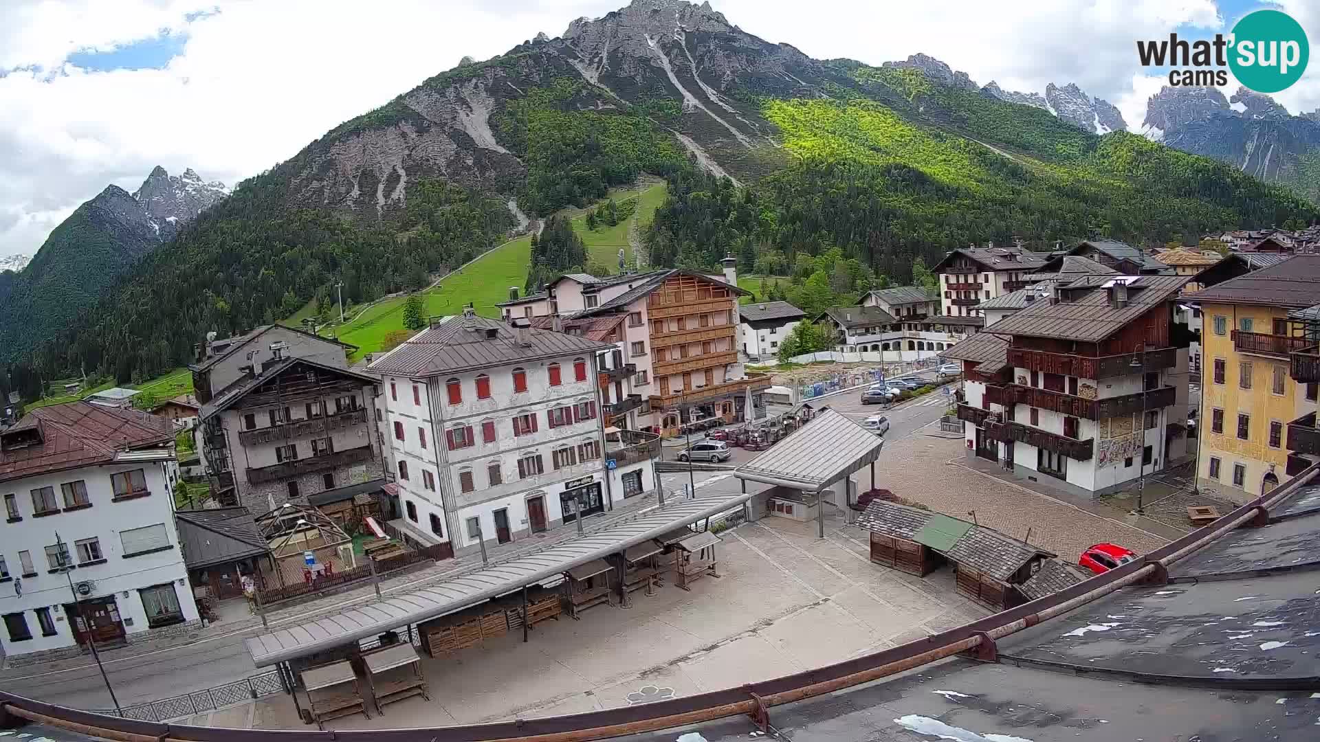 Hauptplatz von Forni di Sopra