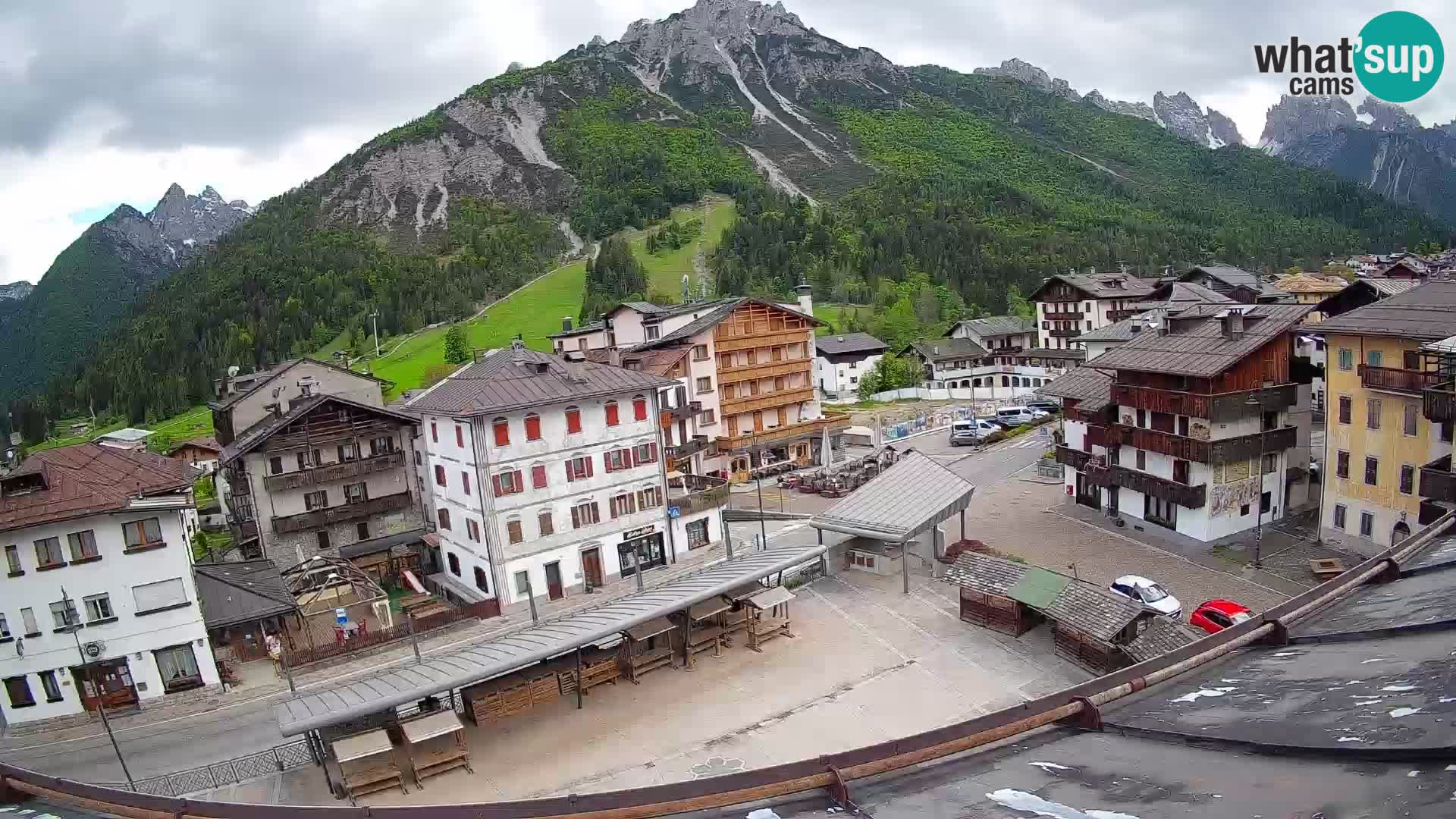 Hauptplatz von Forni di Sopra