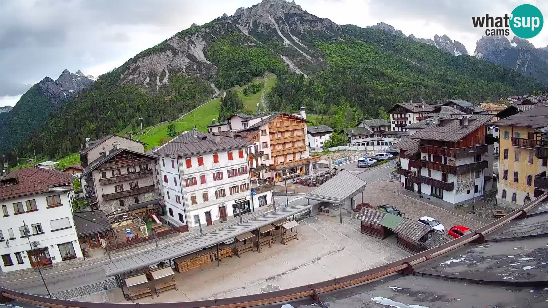 Hauptplatz von Forni di Sopra