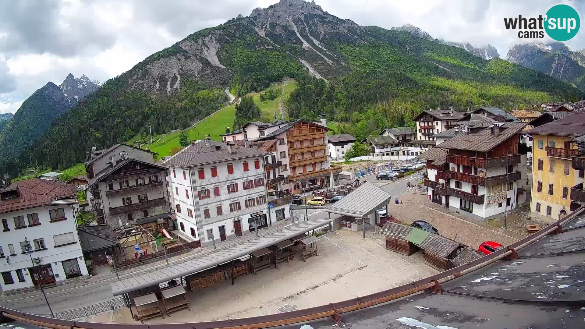 Hauptplatz von Forni di Sopra