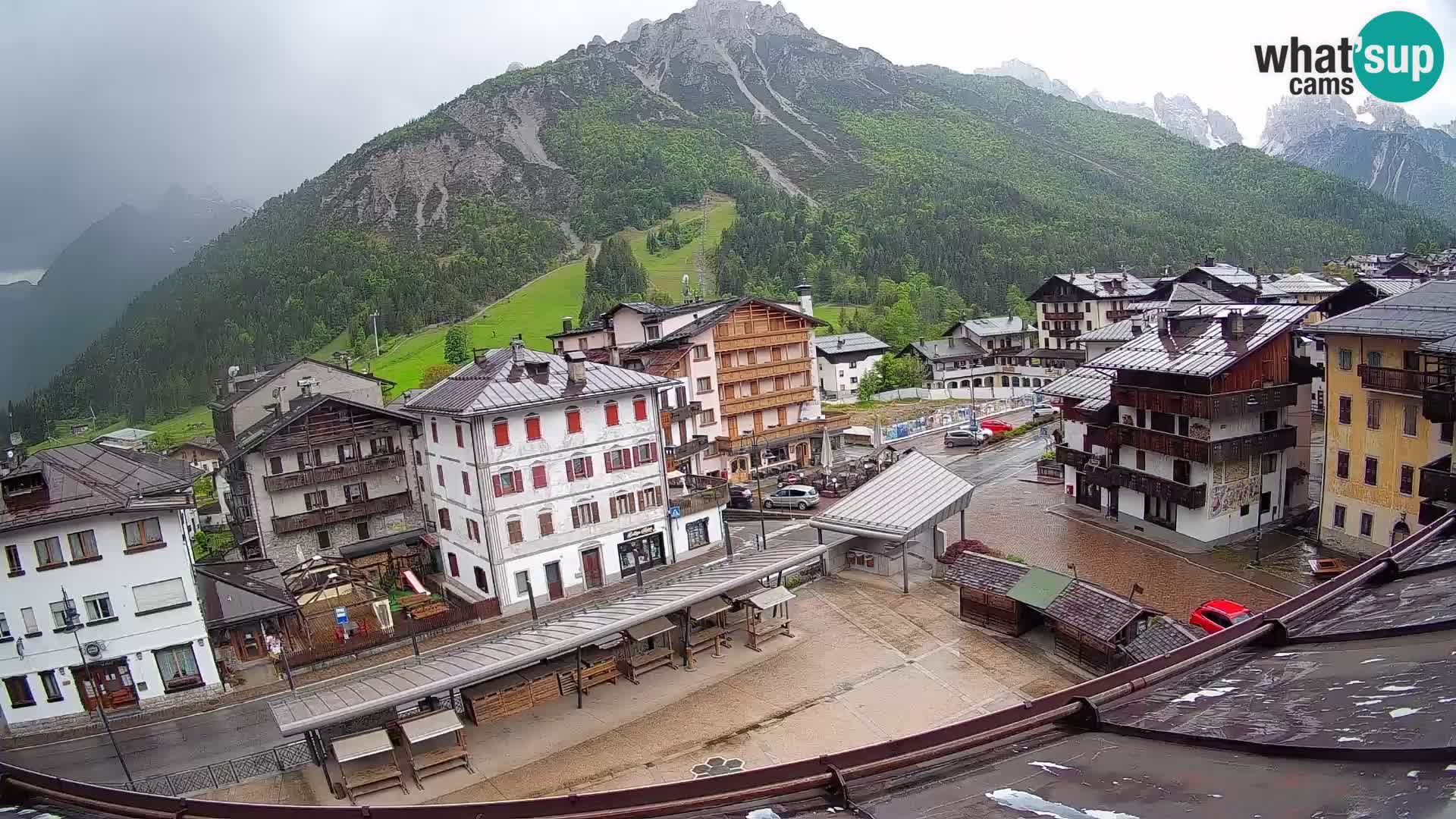 Hauptplatz von Forni di Sopra
