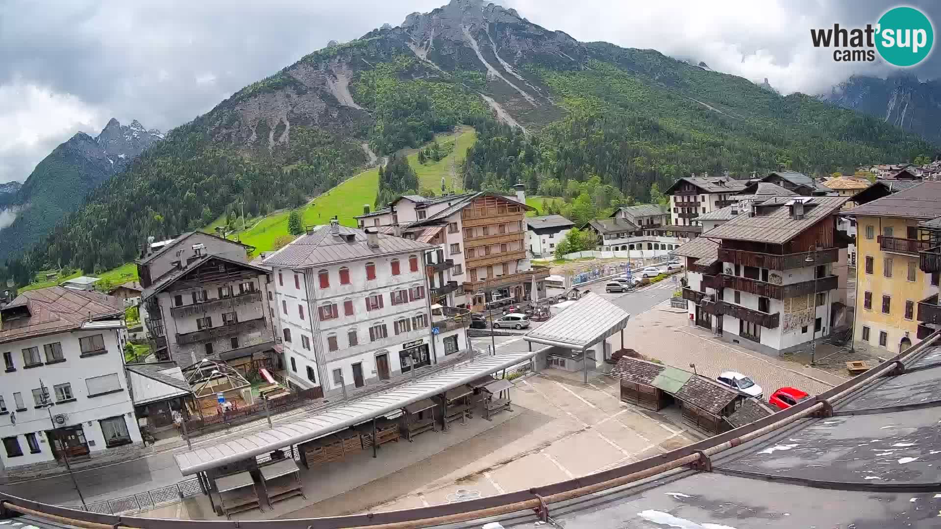 Hauptplatz von Forni di Sopra