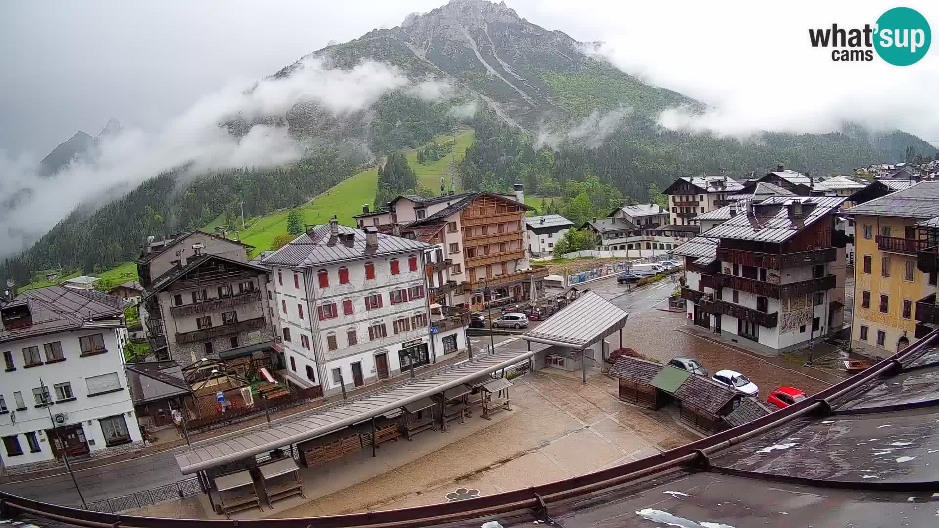 Hauptplatz von Forni di Sopra