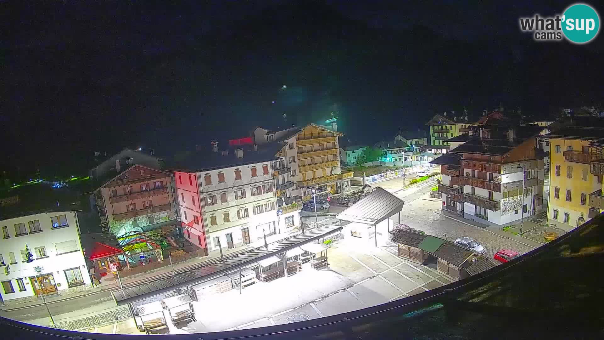 Plaza principal de Forni di Sopra