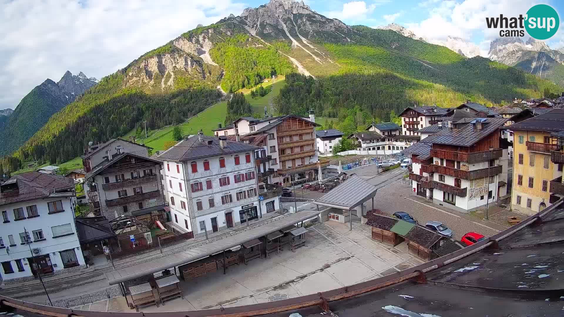 Hauptplatz von Forni di Sopra