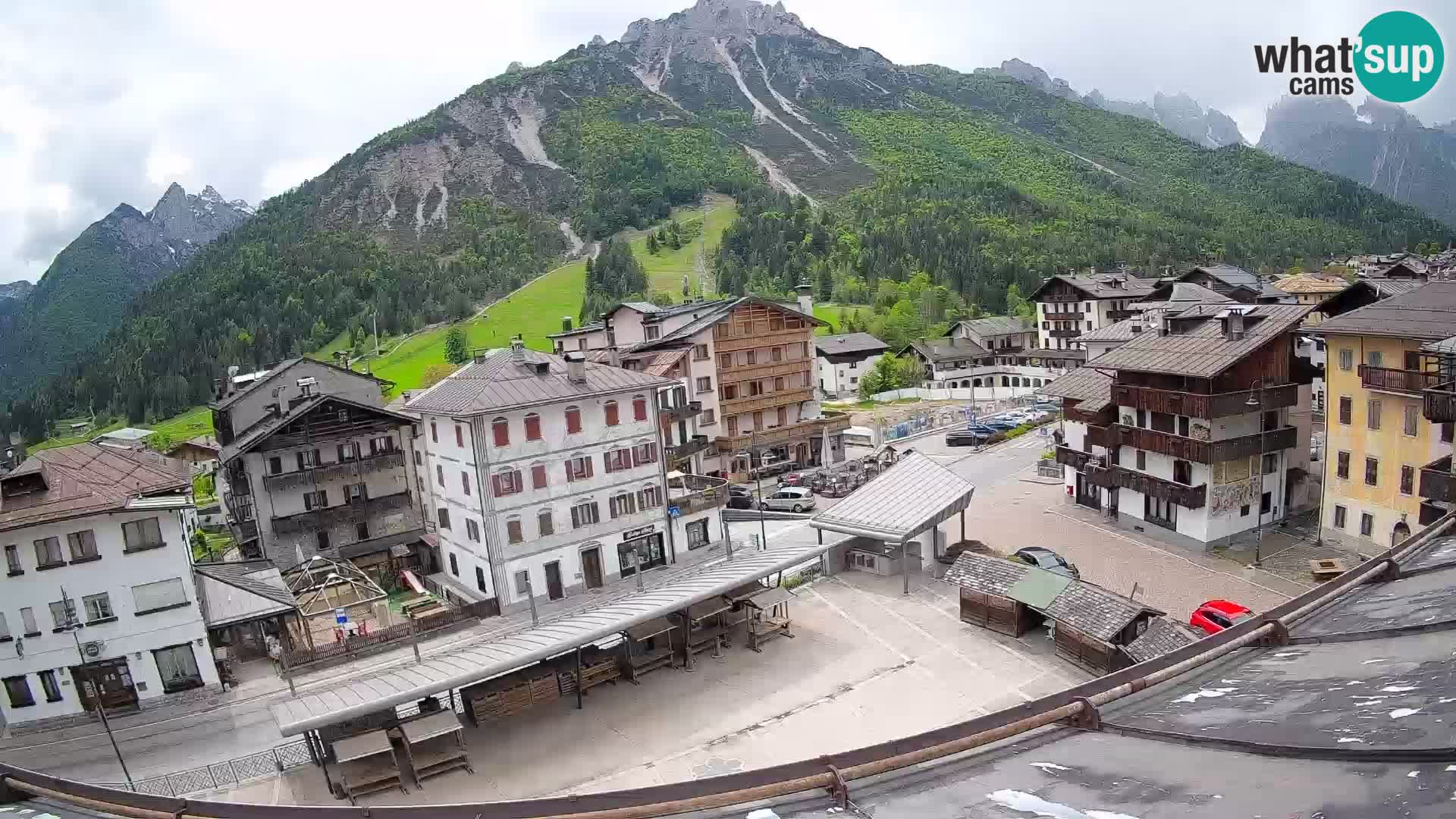 Hauptplatz von Forni di Sopra