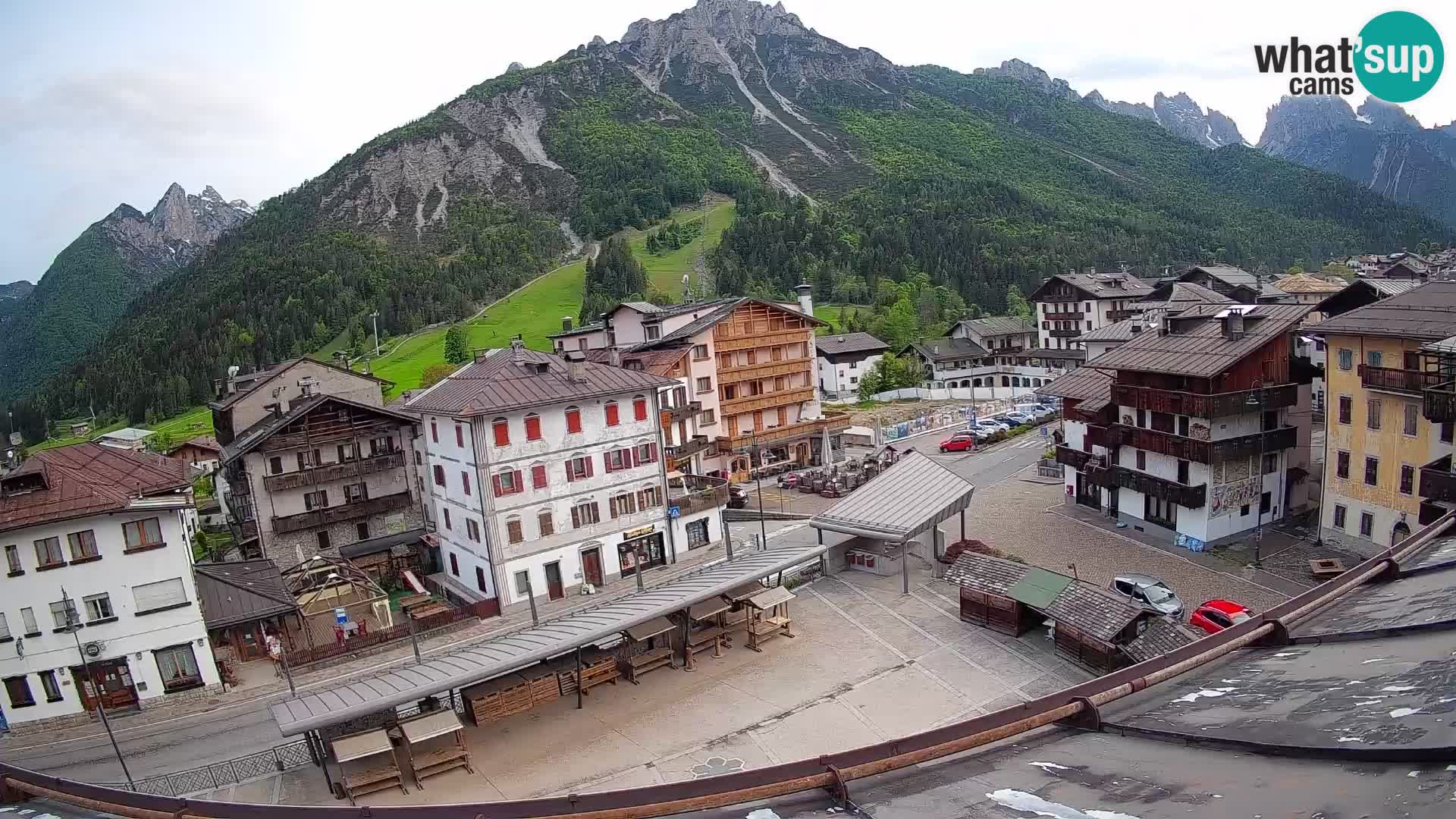 Hauptplatz von Forni di Sopra