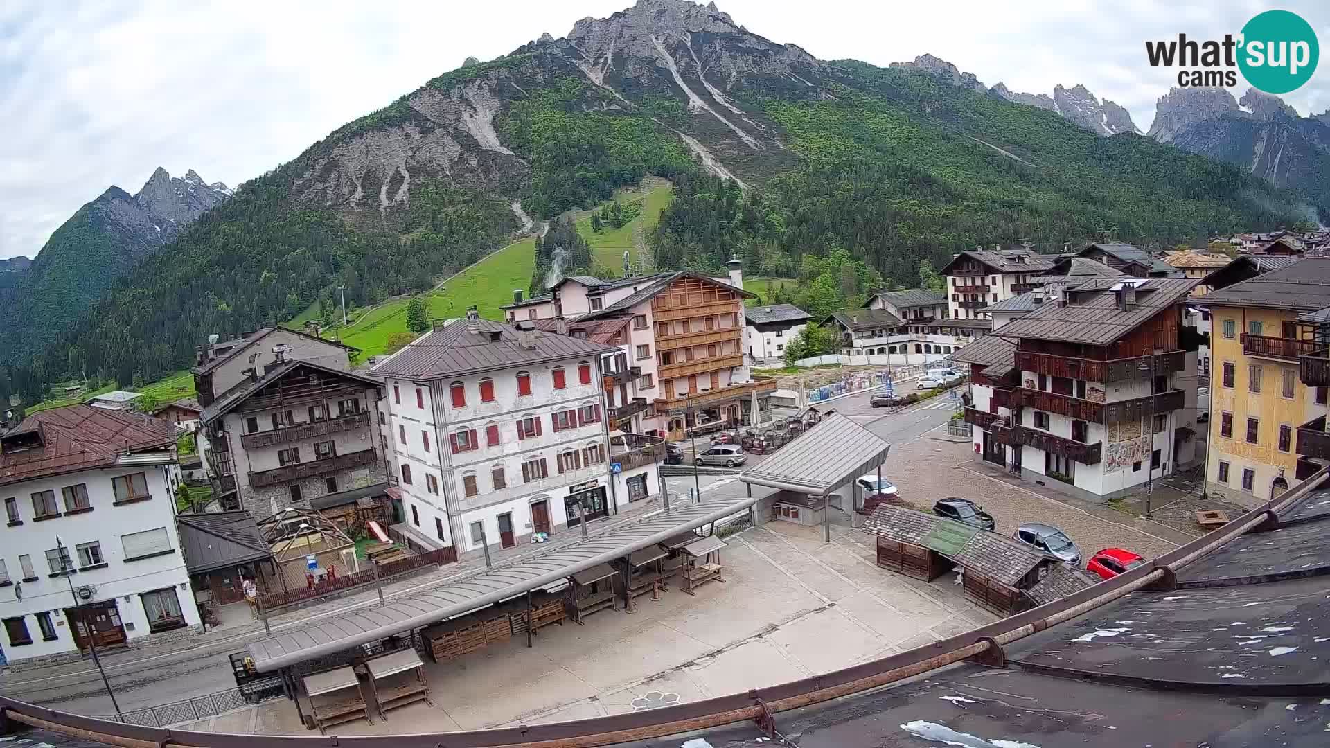 Hauptplatz von Forni di Sopra
