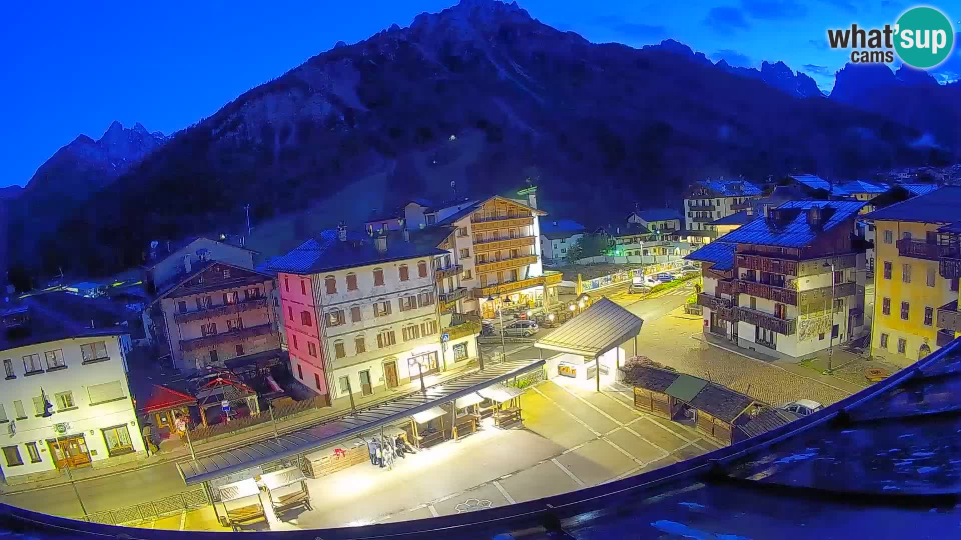 Hauptplatz von Forni di Sopra