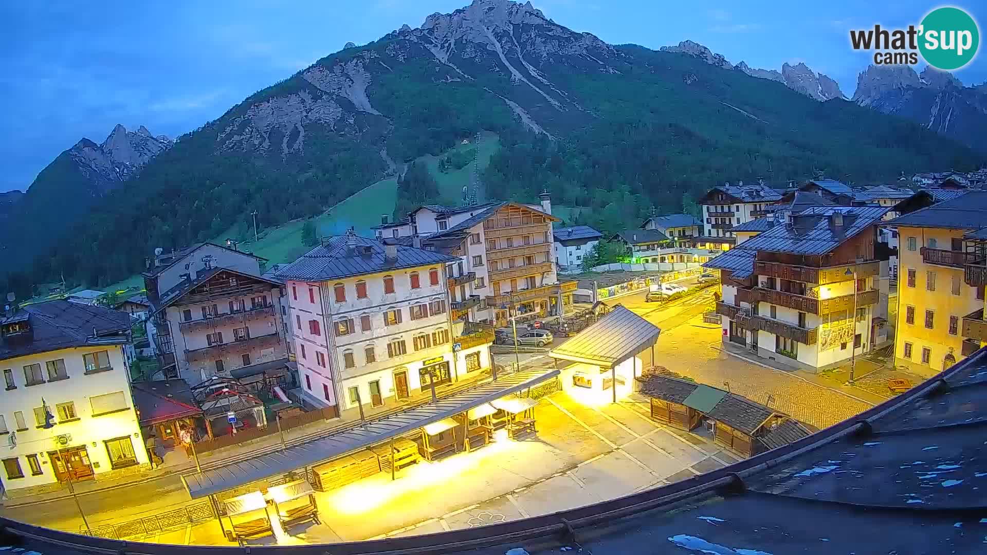 Hauptplatz von Forni di Sopra