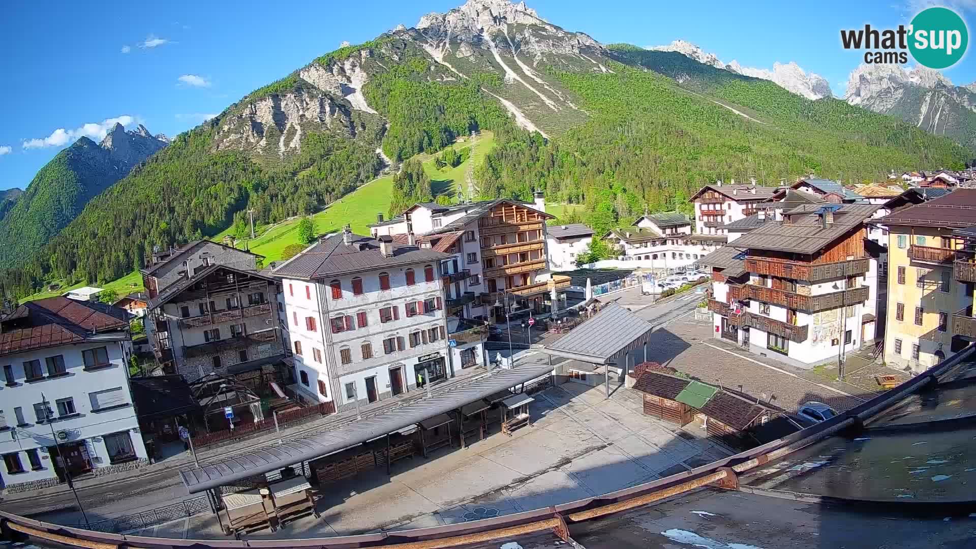Hauptplatz von Forni di Sopra
