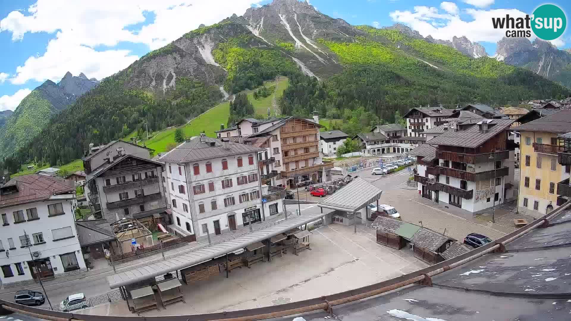 Hauptplatz von Forni di Sopra