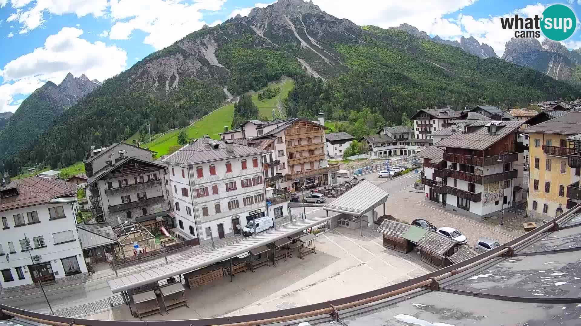 Hauptplatz von Forni di Sopra