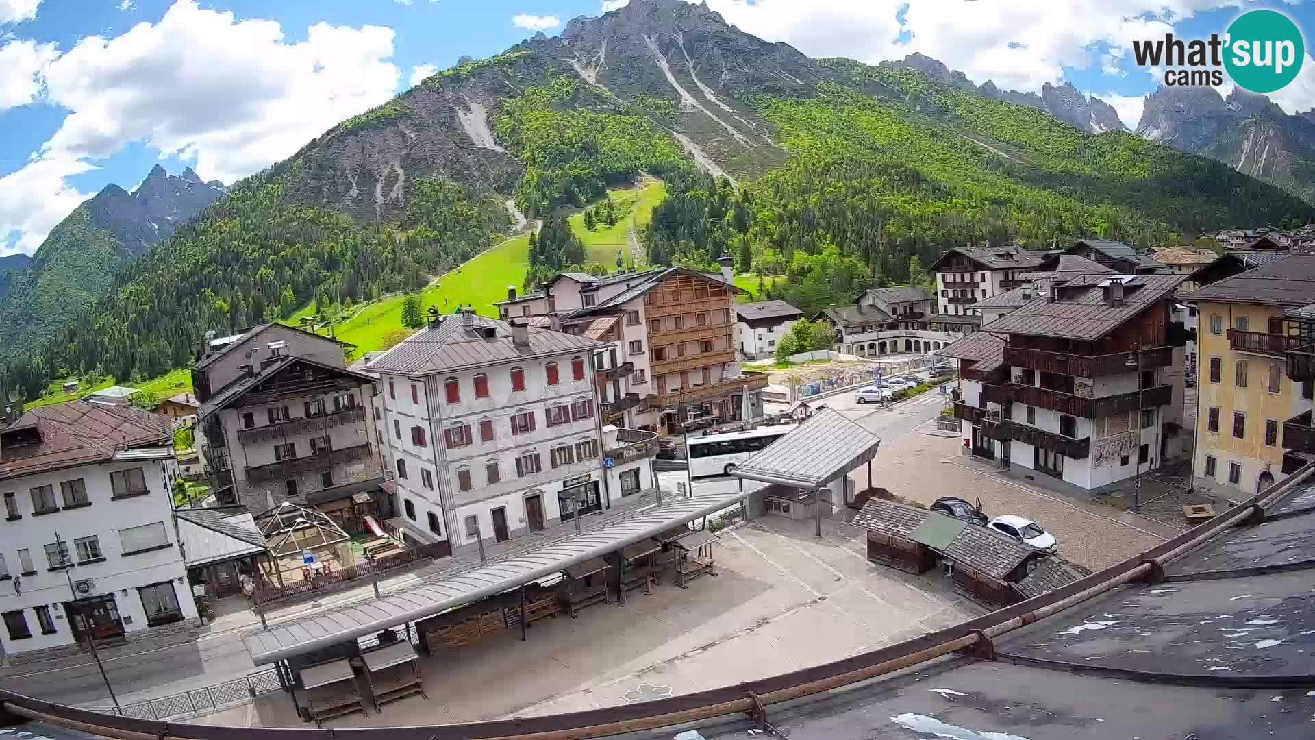 Hauptplatz von Forni di Sopra