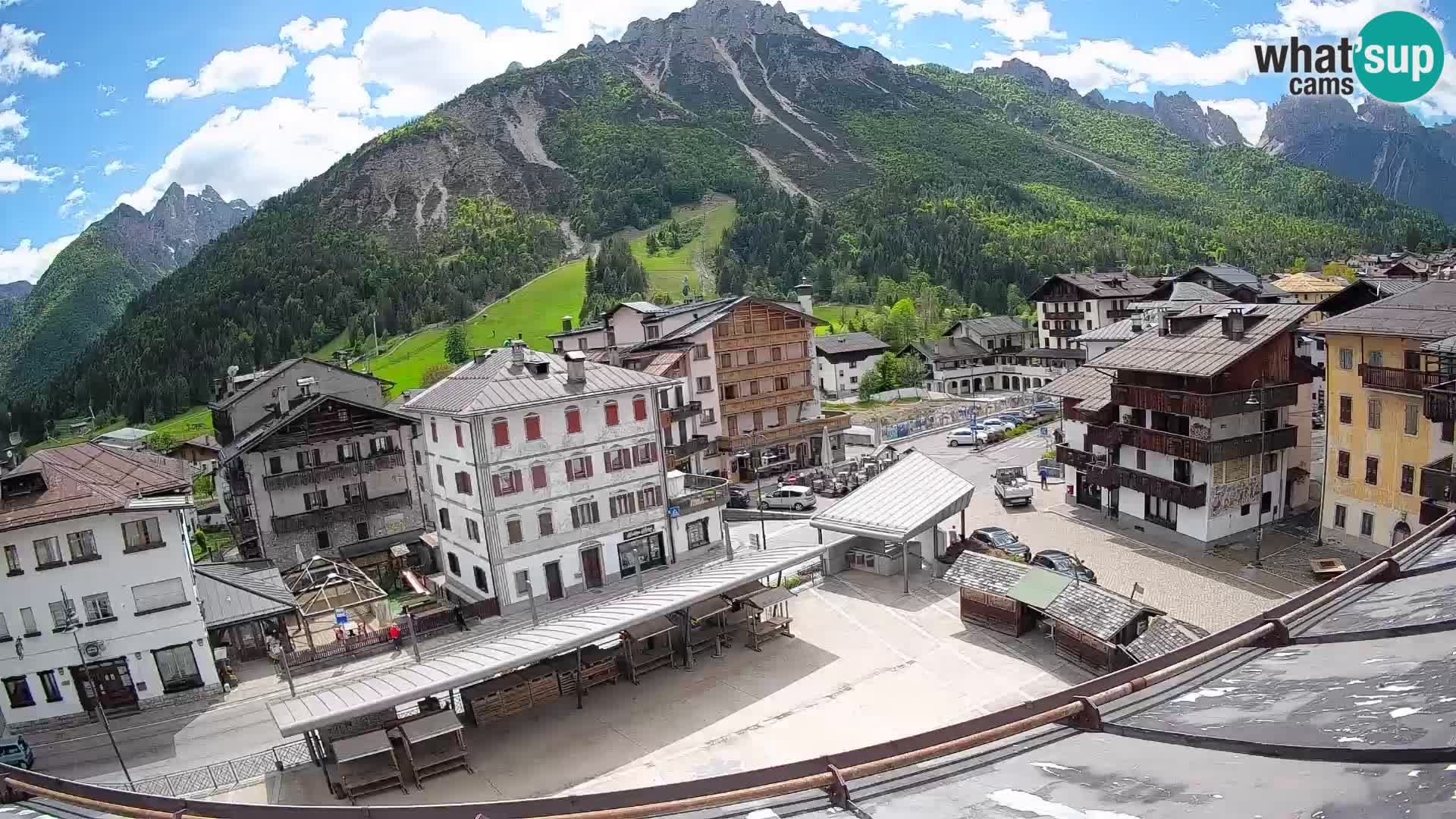 Hauptplatz von Forni di Sopra