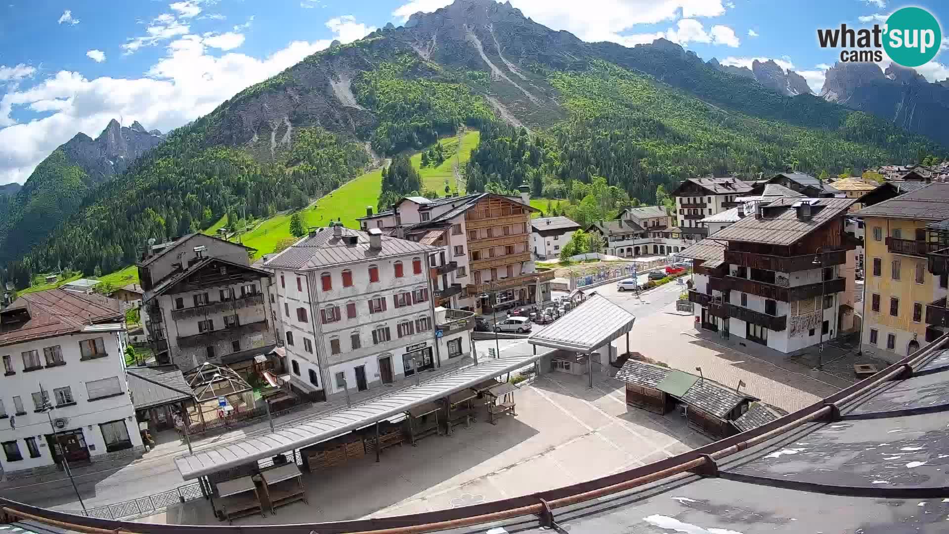 Hauptplatz von Forni di Sopra