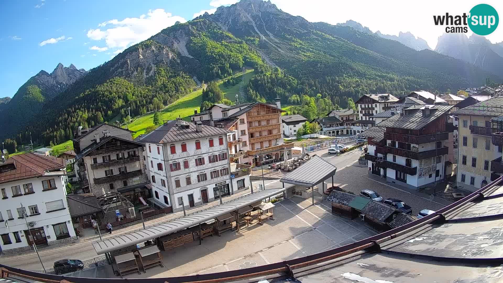 Hauptplatz von Forni di Sopra