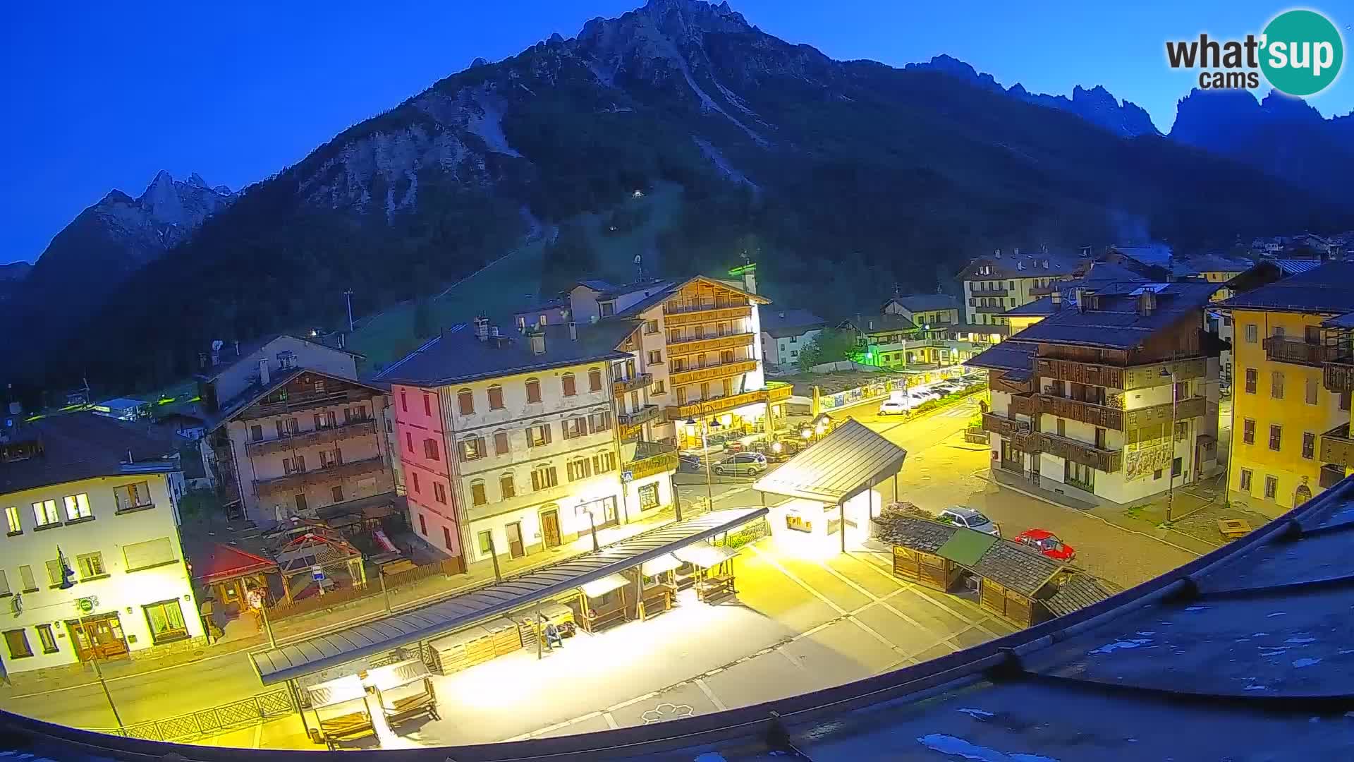 Hauptplatz von Forni di Sopra