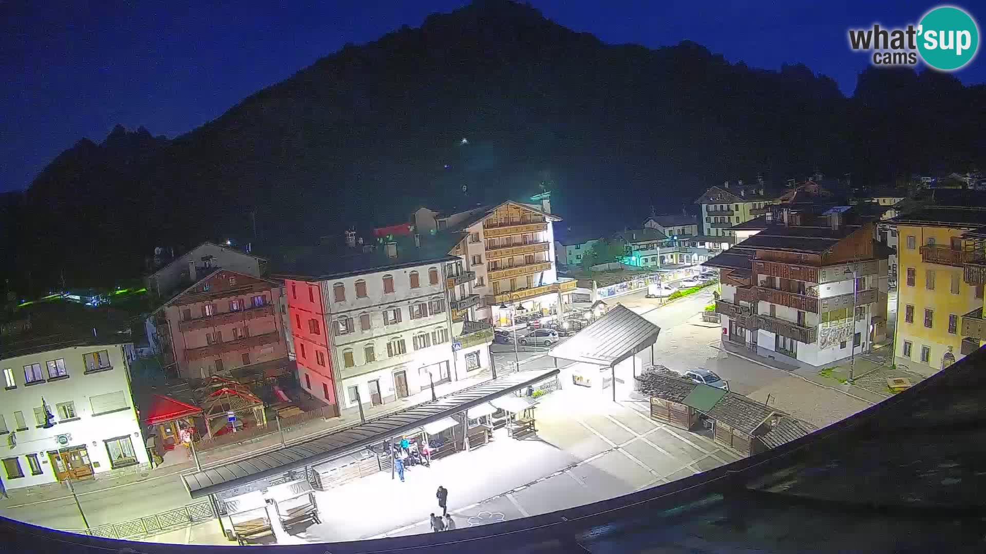 Hauptplatz von Forni di Sopra