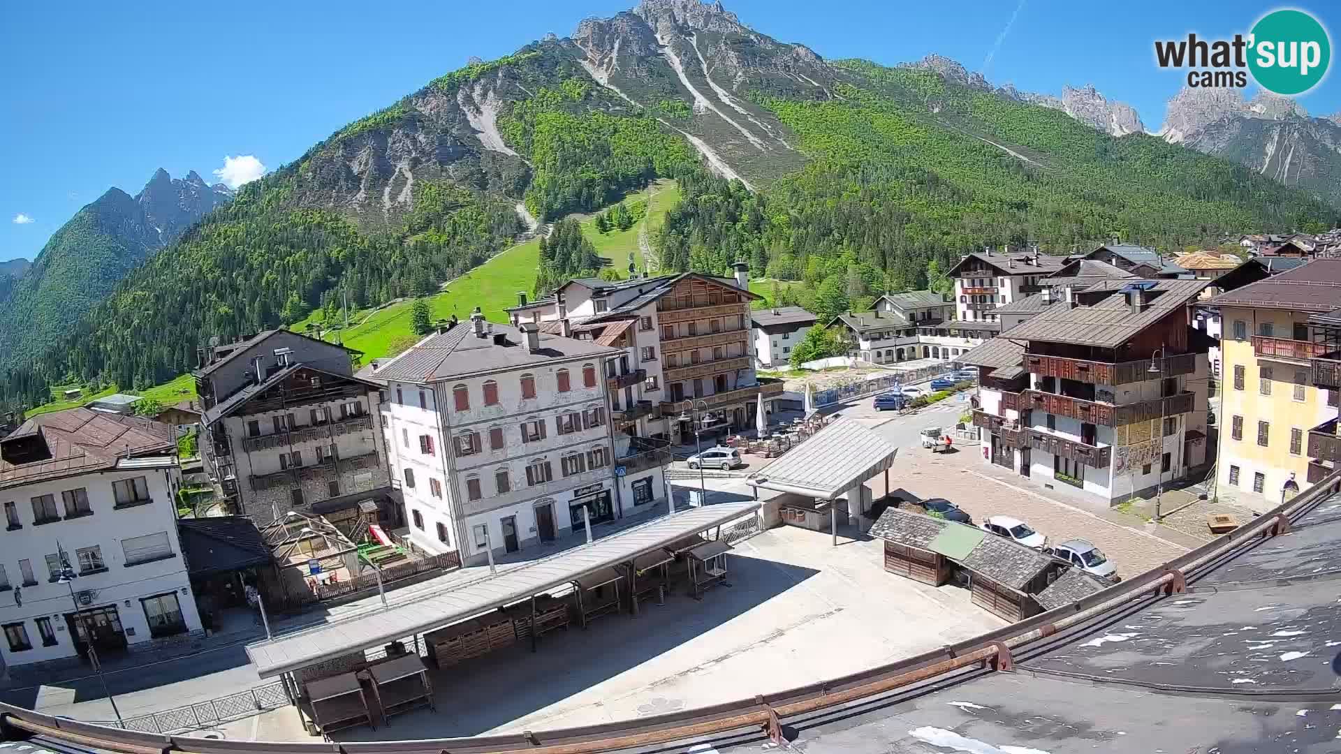Hauptplatz von Forni di Sopra