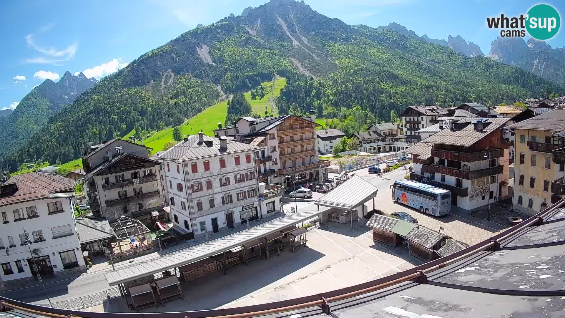 Hauptplatz von Forni di Sopra