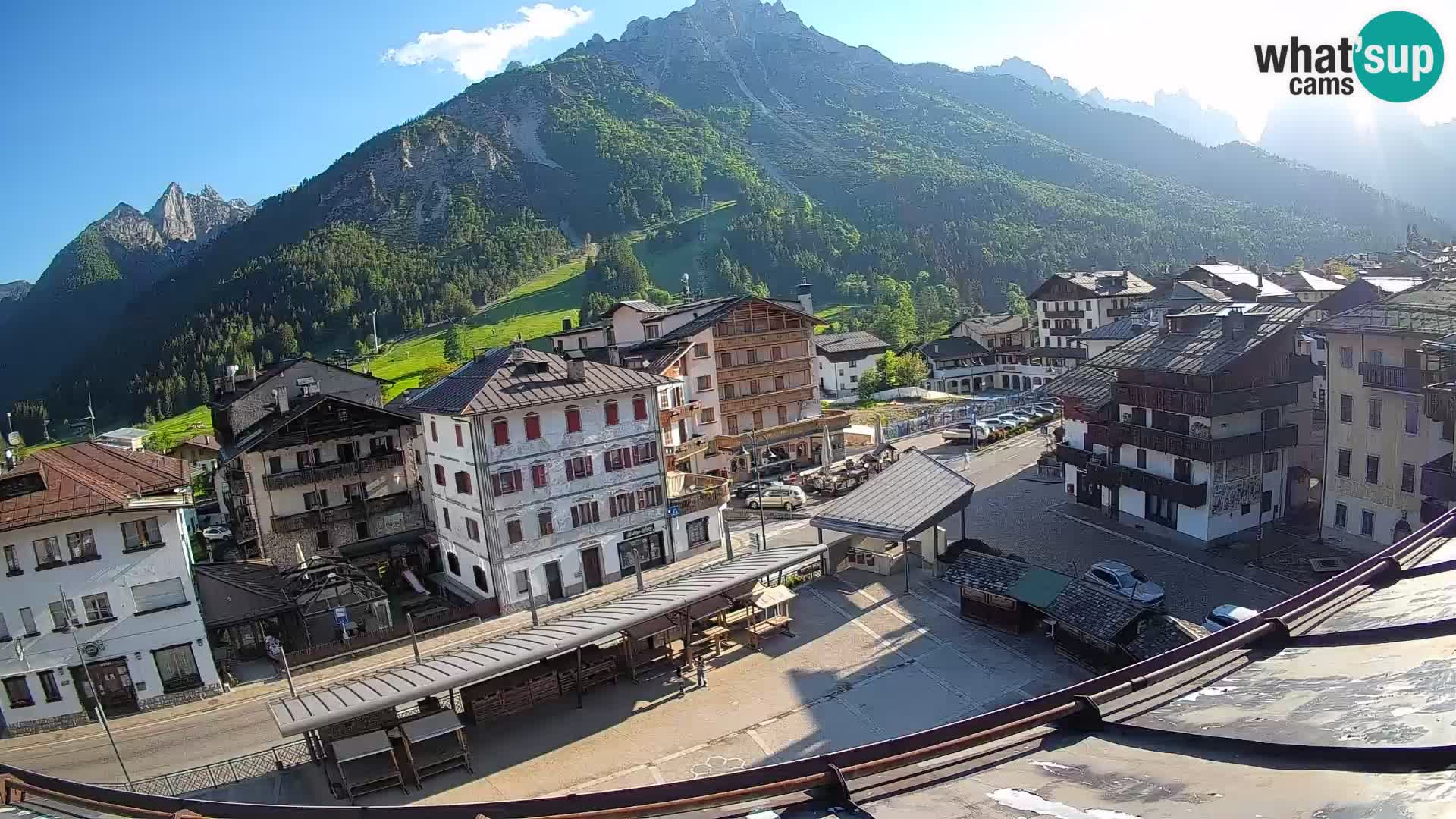 Plaza principal de Forni di Sopra