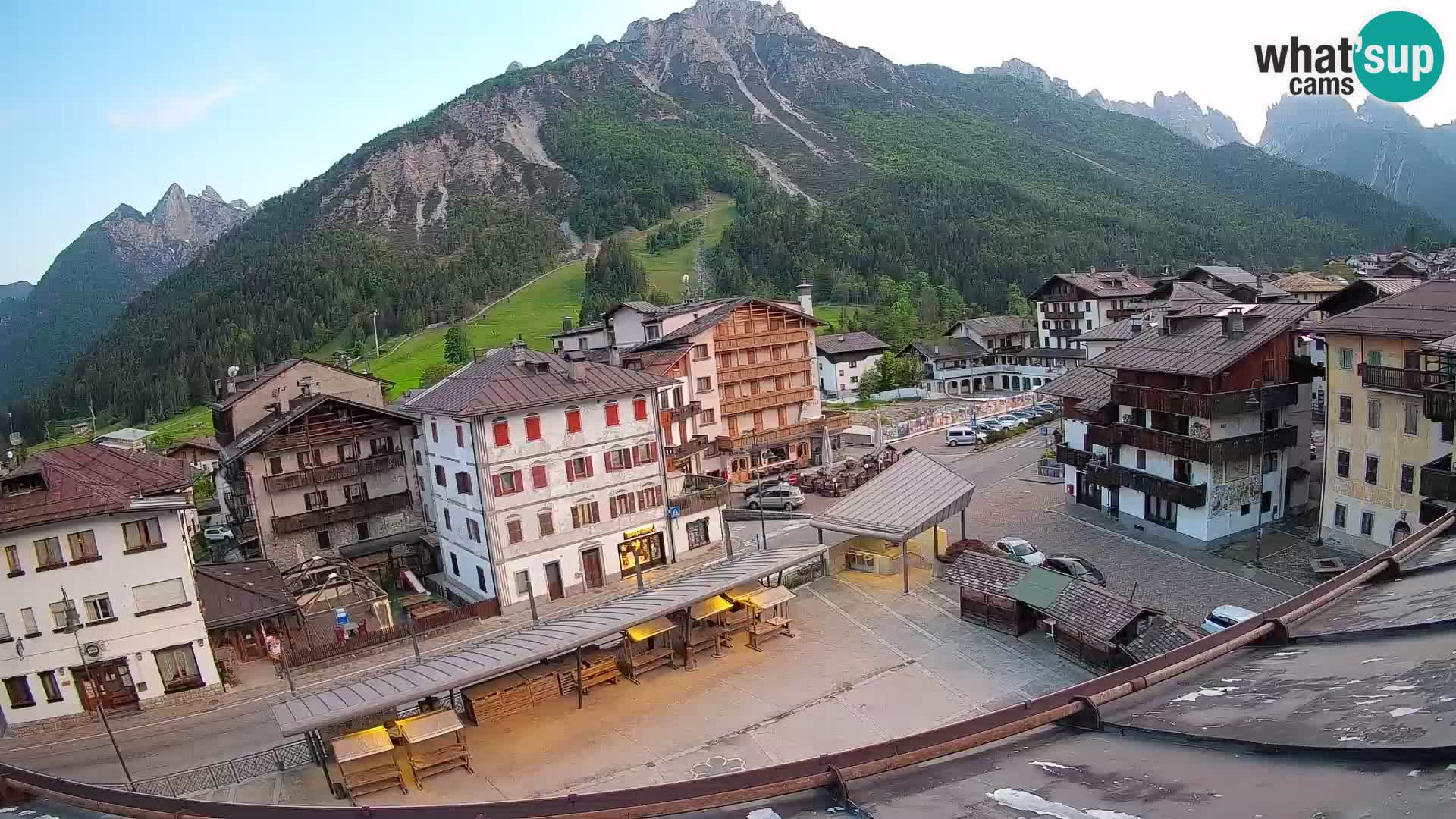 Piazza centrale di Forni di Sopra