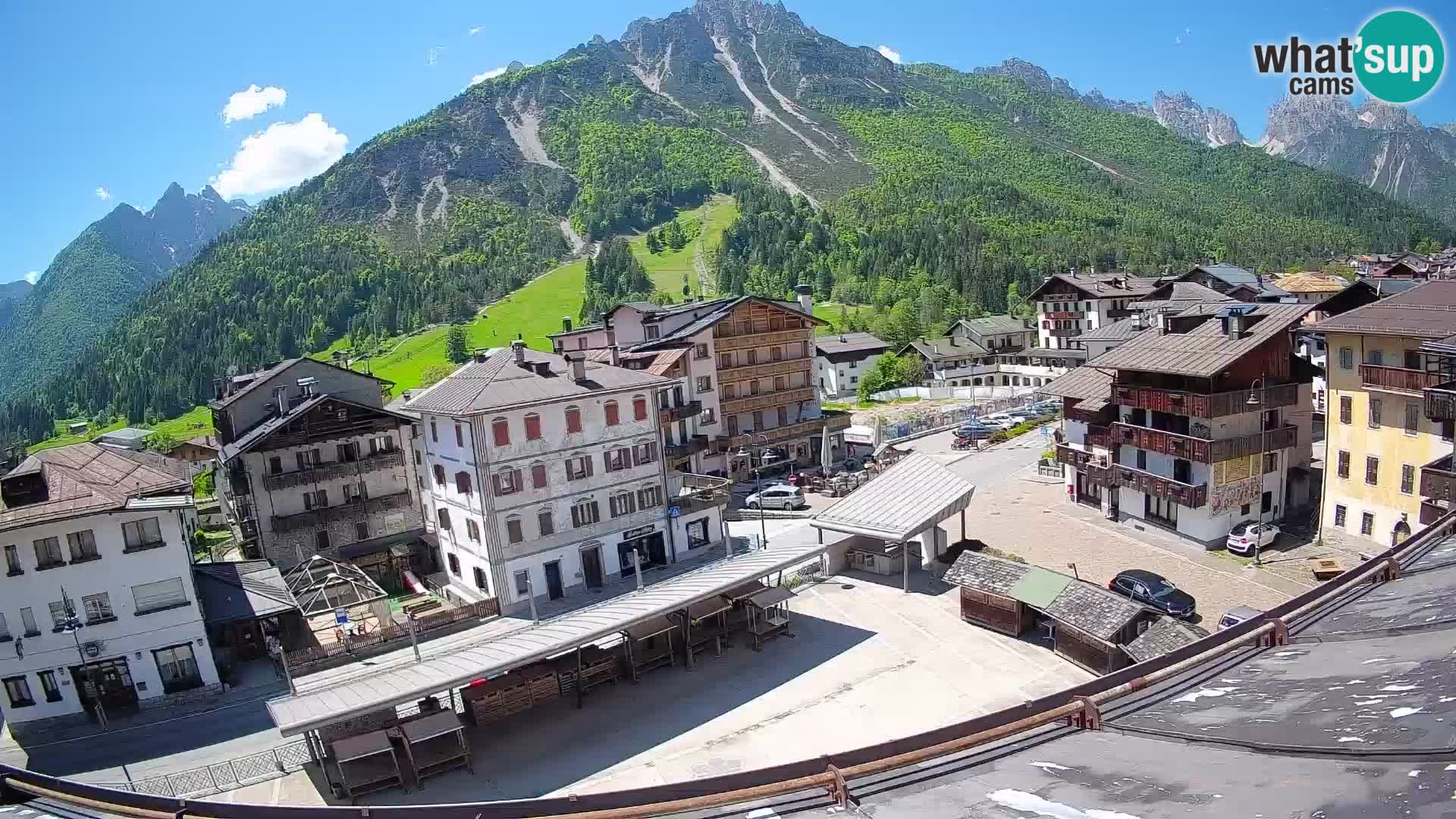 Hauptplatz von Forni di Sopra