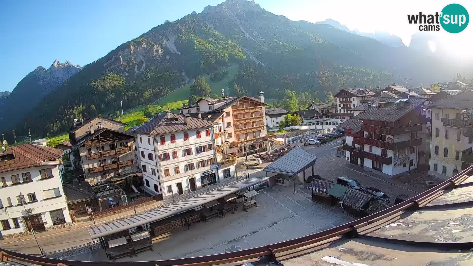 Piazza centrale di Forni di Sopra